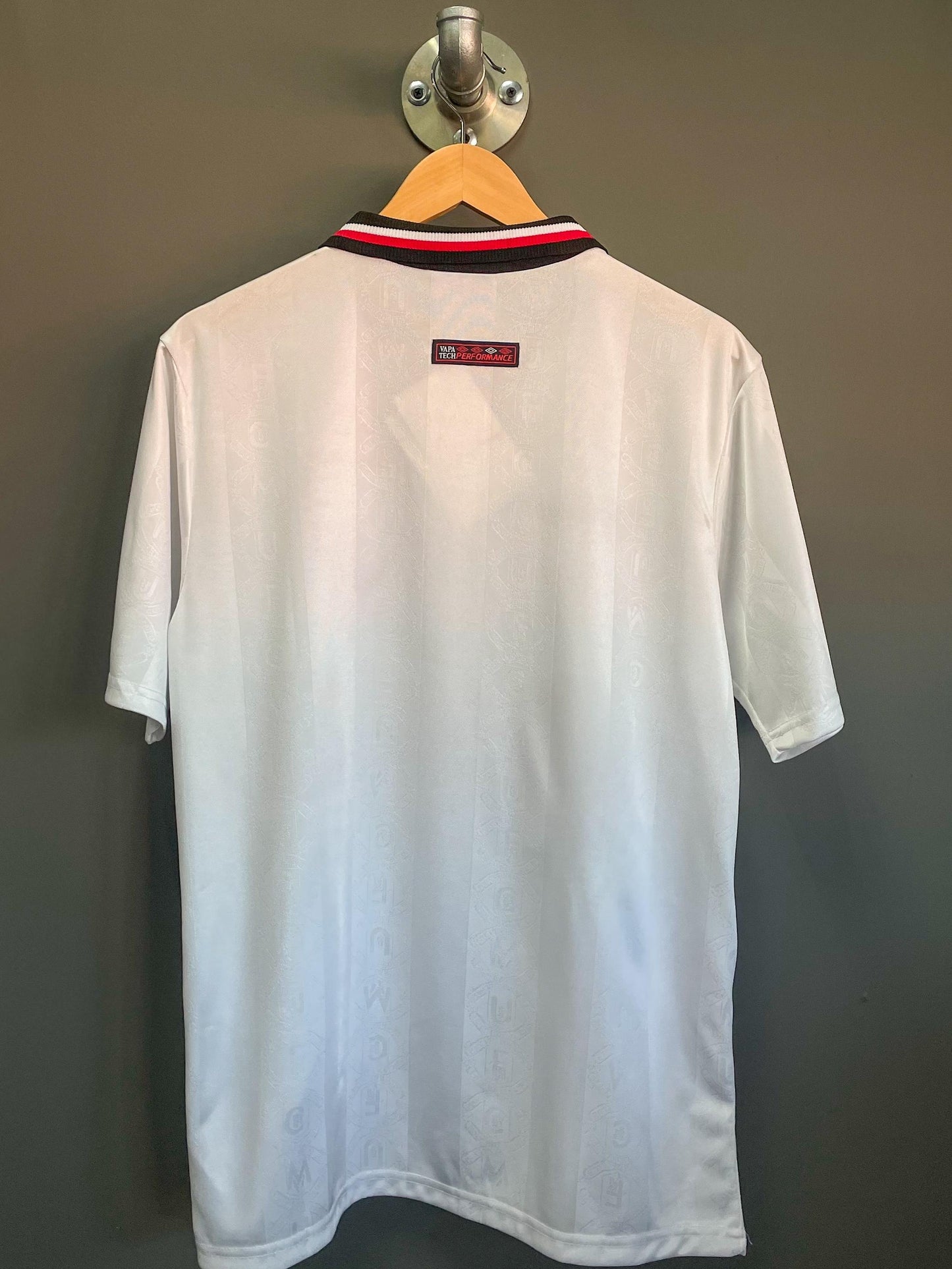 Manchester United Sharp 1998-99 Away Retro Football Jersey