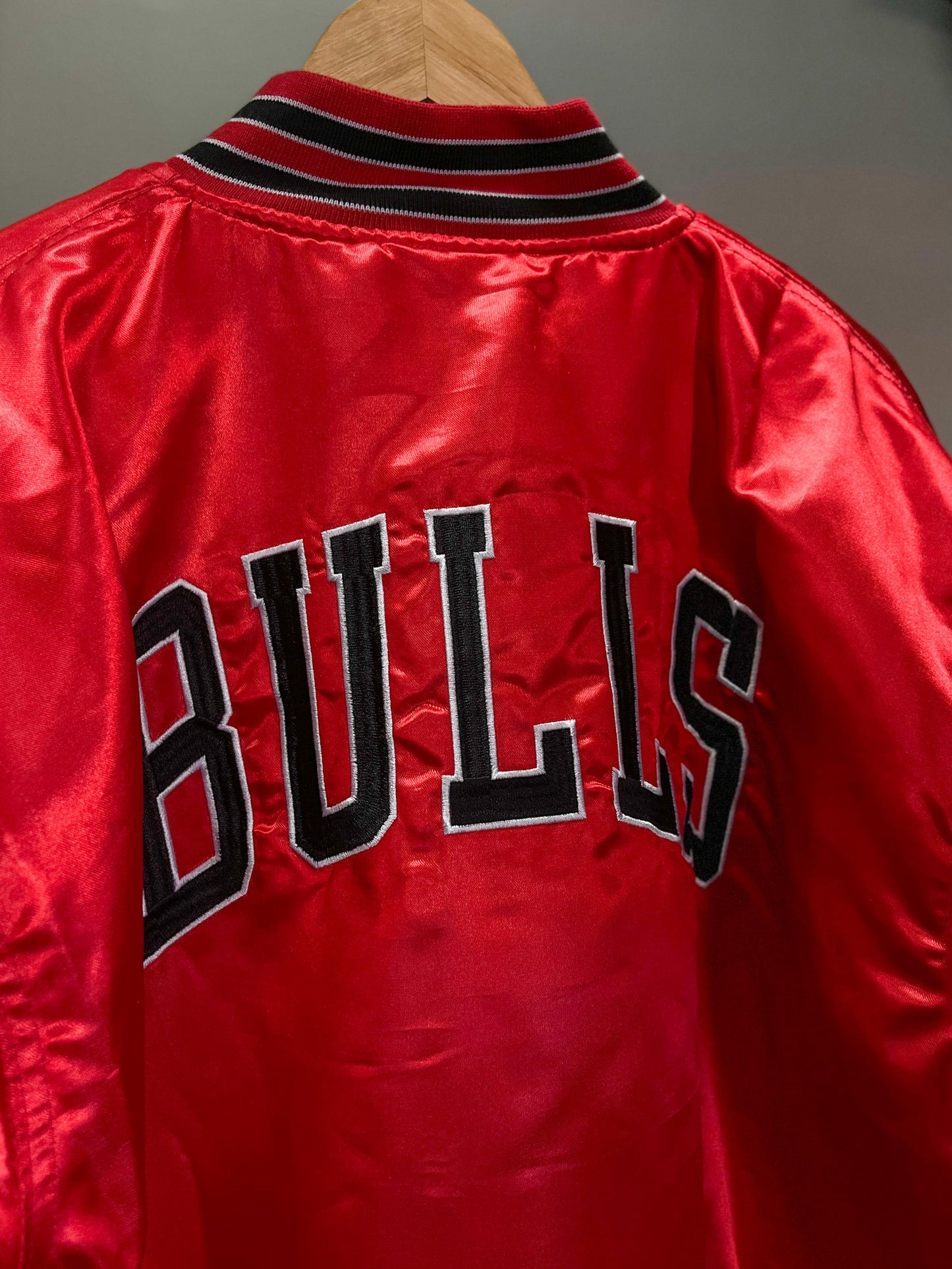 Chicago Bulls ChalkLine Satin NBA Satin Bomber Jacket - XLarge