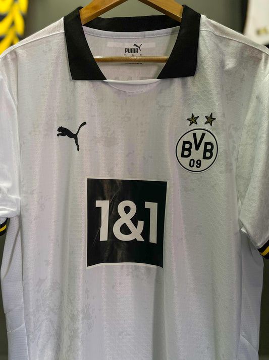 Borussia Dortmund 24/25 Match Version Third Football Kit - Medium