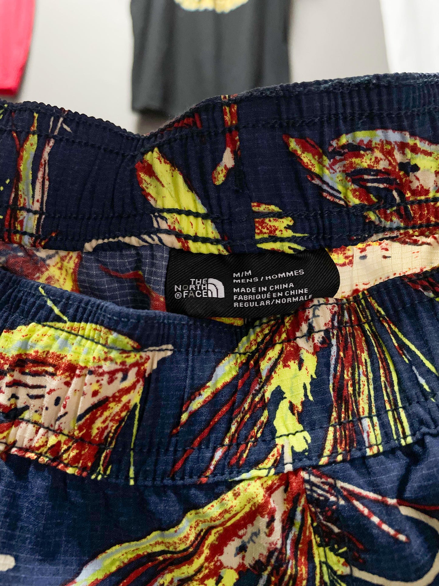 TNF North Face Class V Shorts - Medium