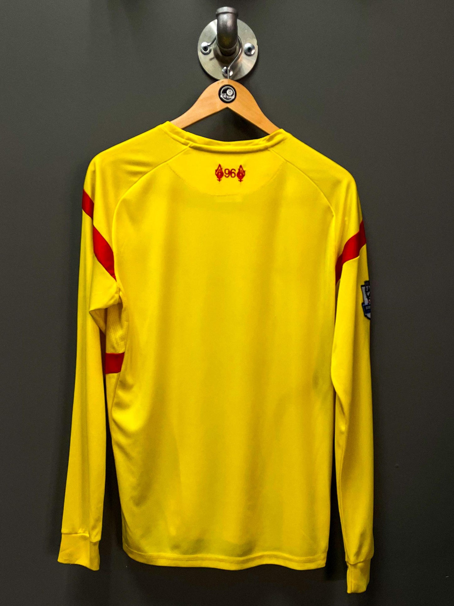 Liverpool FC Classic Retro Warrior Football Jersey - Large