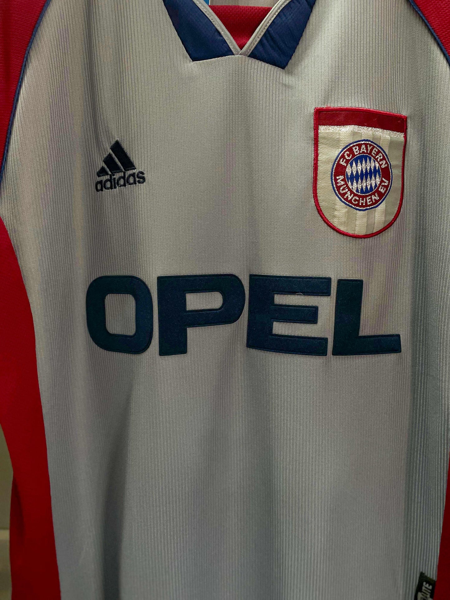 FC Bayern Munich 1998/99 Home Adidas Football Jersey - Extra Large