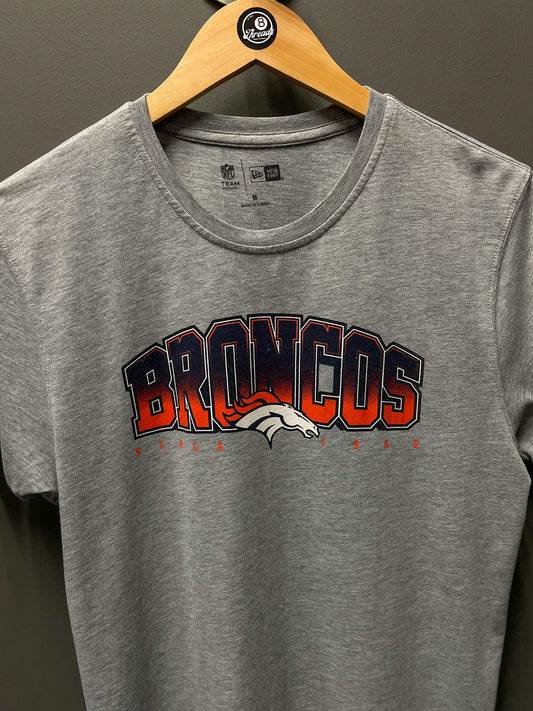 New Era Denver Broncos NFL Tee - Medium
