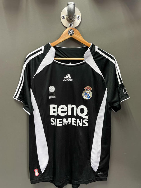 Real Madrid 2006/07 Away Adidas Retro Football Jersey