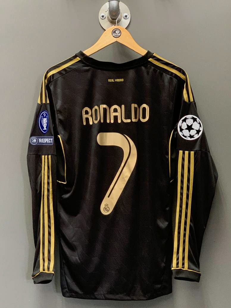 Real Madrid 2011/12 Away "CR7" Retro Football Jersey - Medium