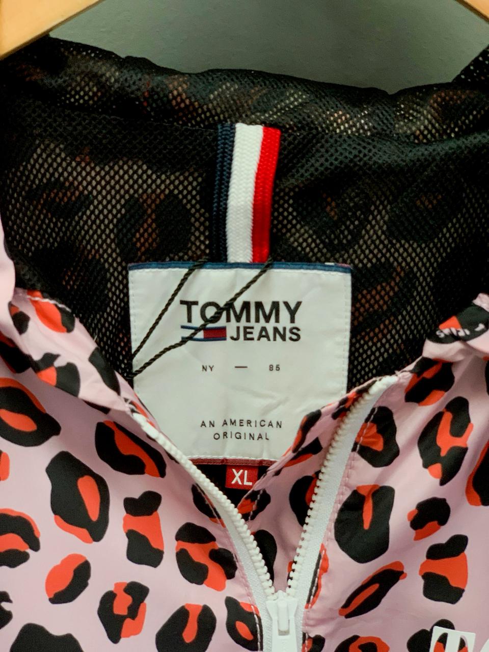 Tommy Hilfiger Lightweight Jacket - Extra Large