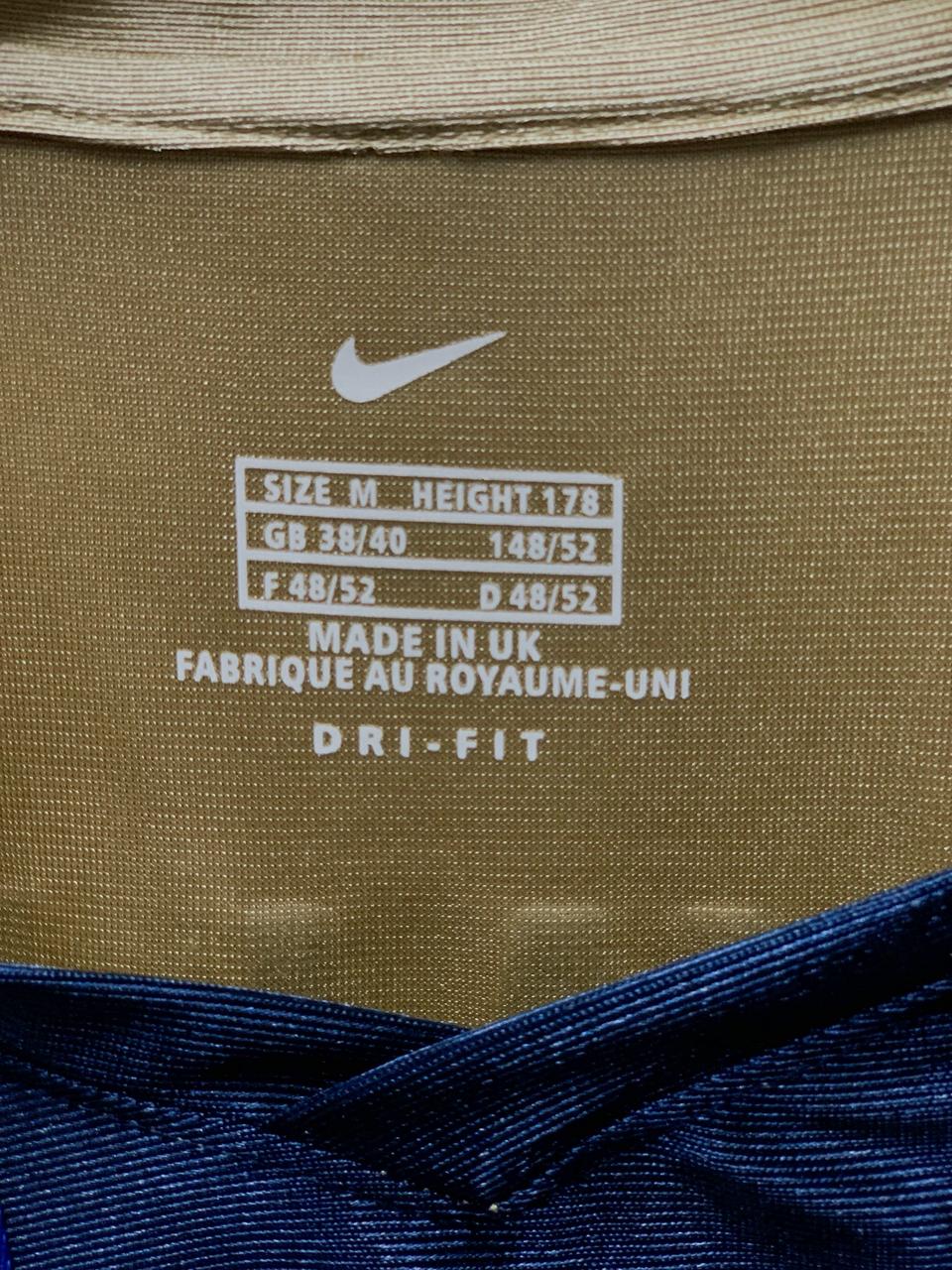 FC Barcelona 2002/03 "Rivaldo 10" Retro Nike Football Jersey - Medium