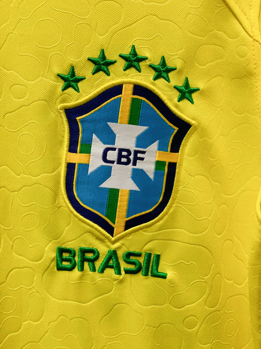 Brazil 2022/23 Nike Home Football Jersey - Medium