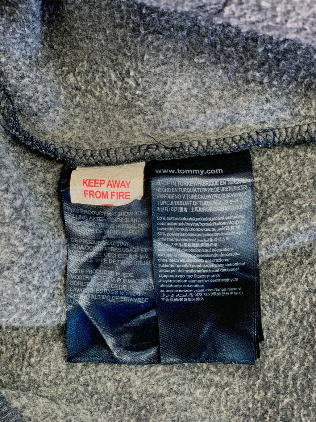 Tommy Hilfiger Small Logo Zip Hoodie - Medium