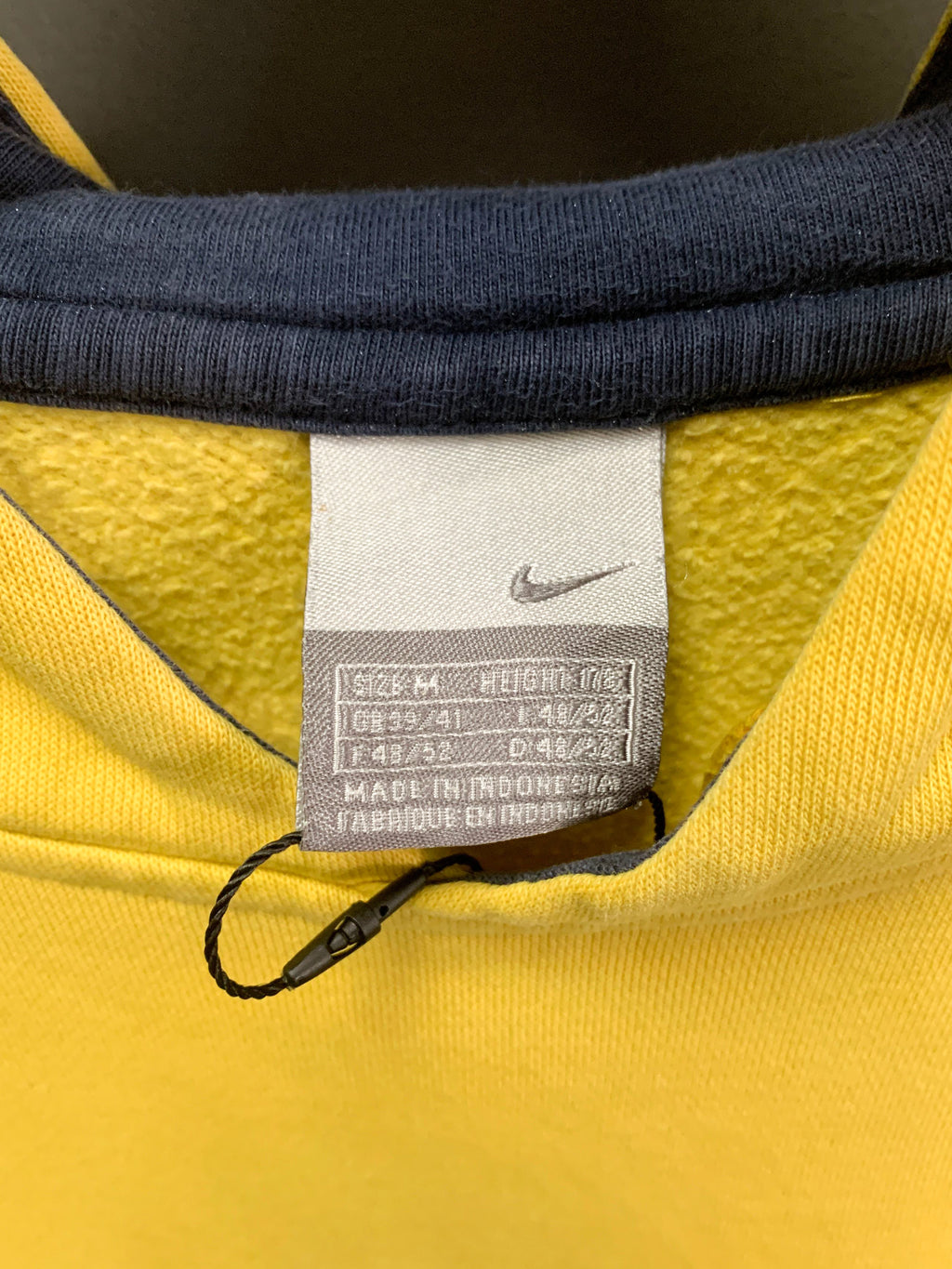 Nike Center Swoosh Hooodie - Medium