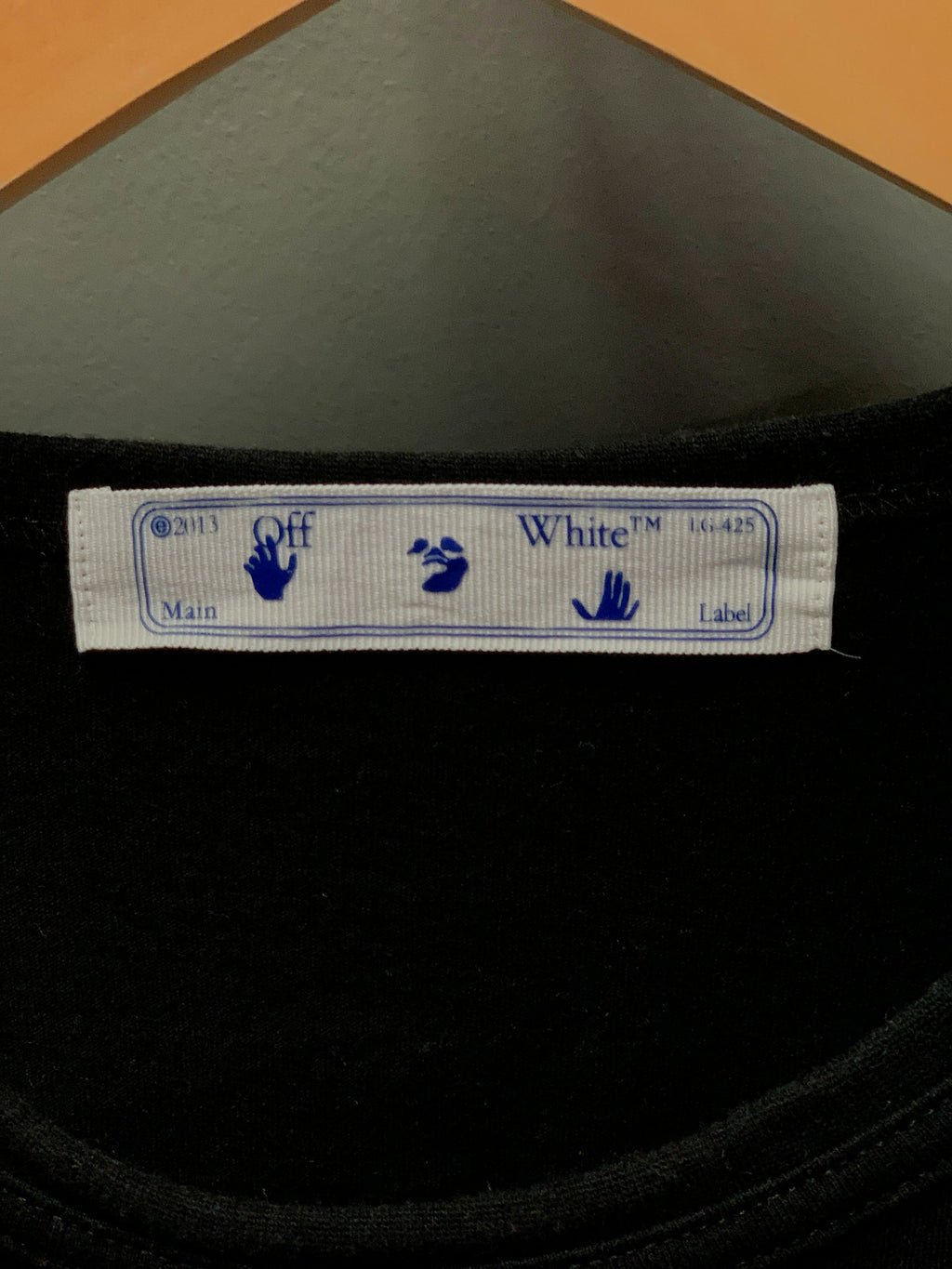 OFF-White Spray Tee - Extra Large