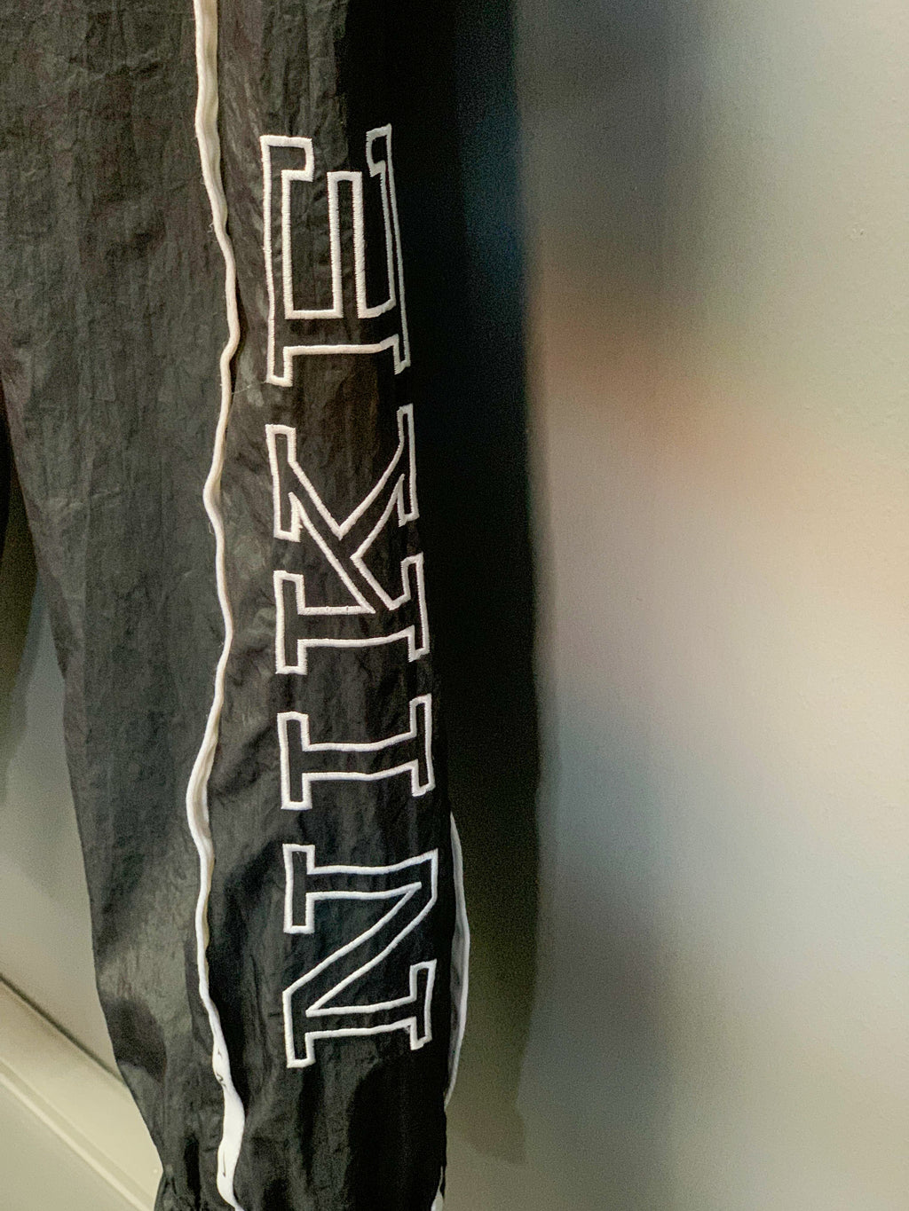 Nike Spellout Trackpants - Small
