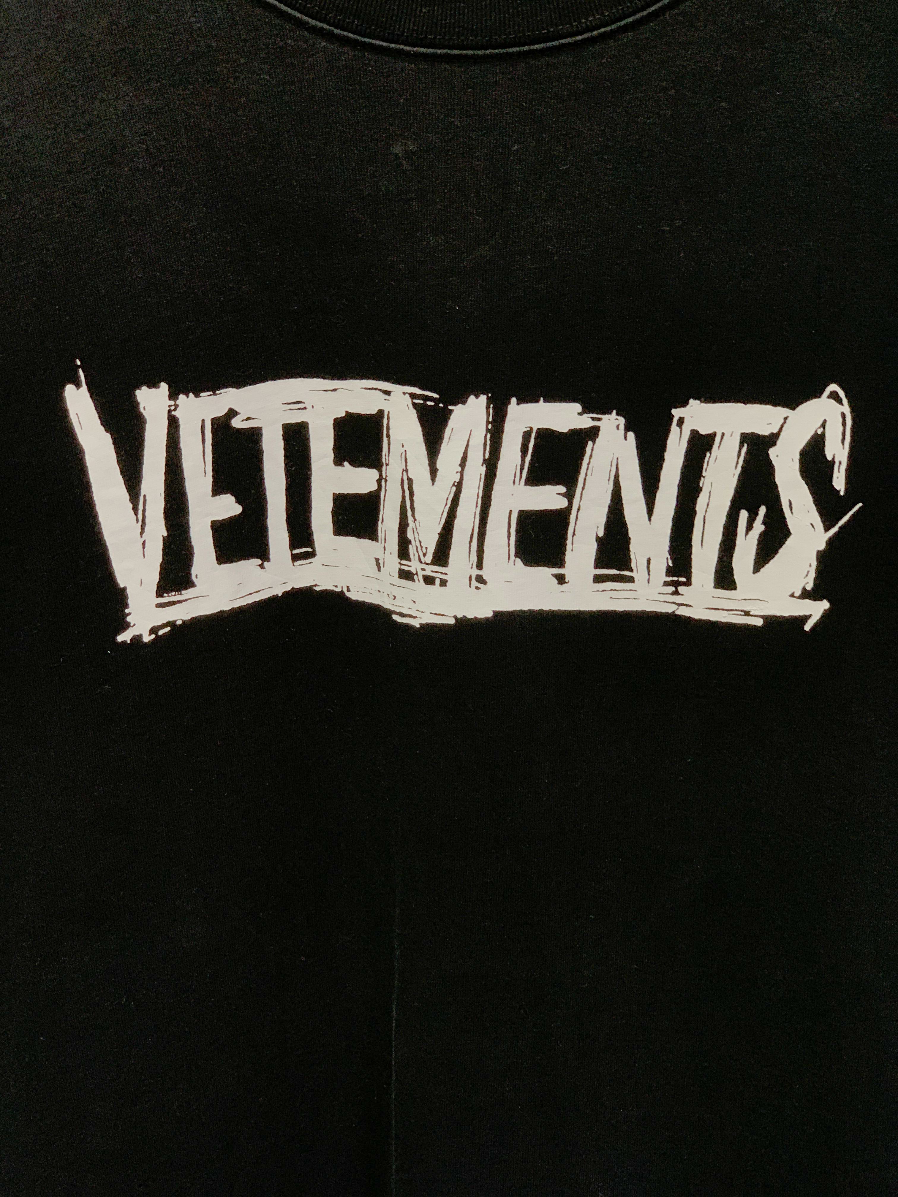 Vetements World Tour 2021 Tee - Medium