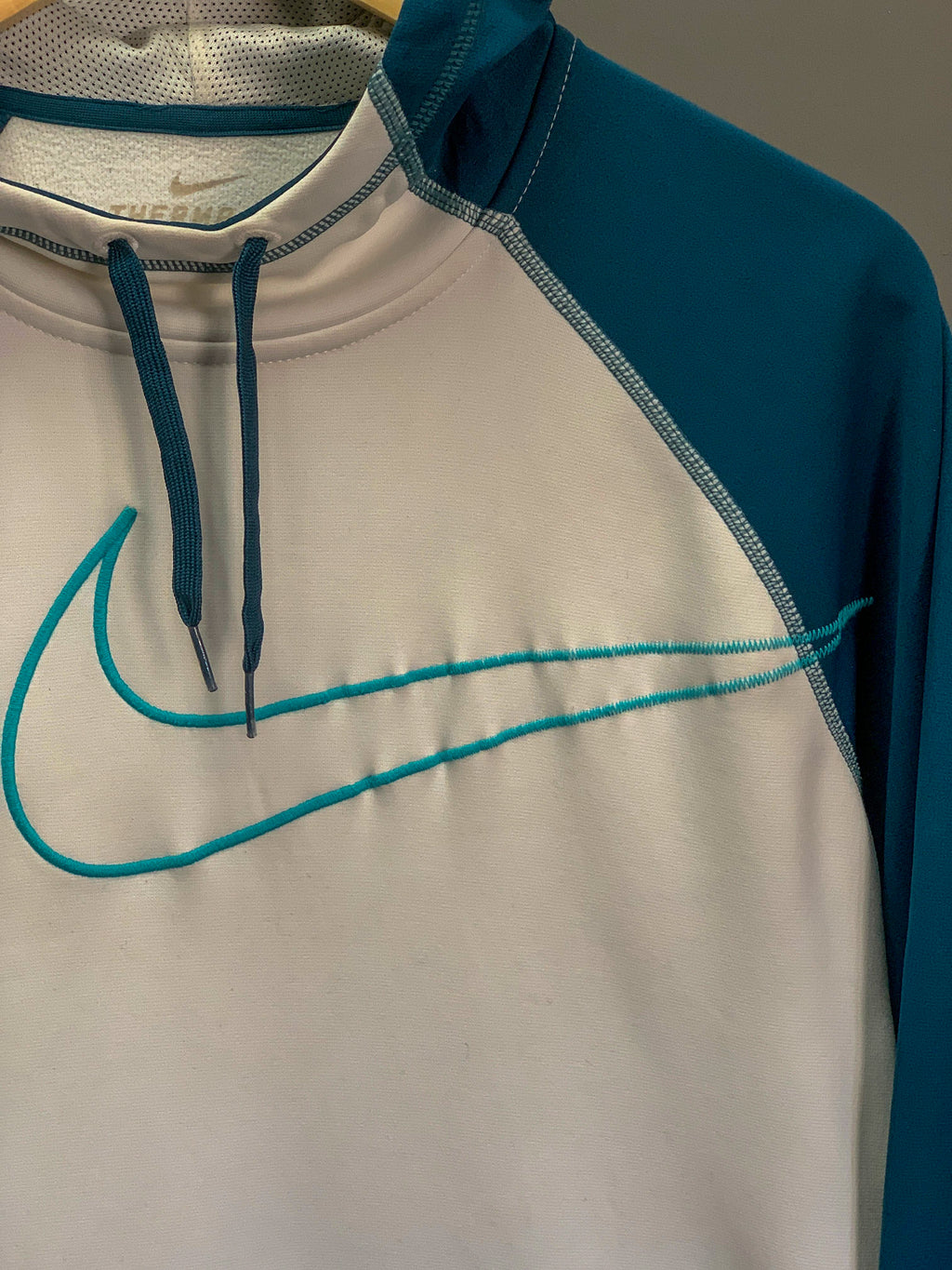 Nike Therma-Fit Hoody - Large
