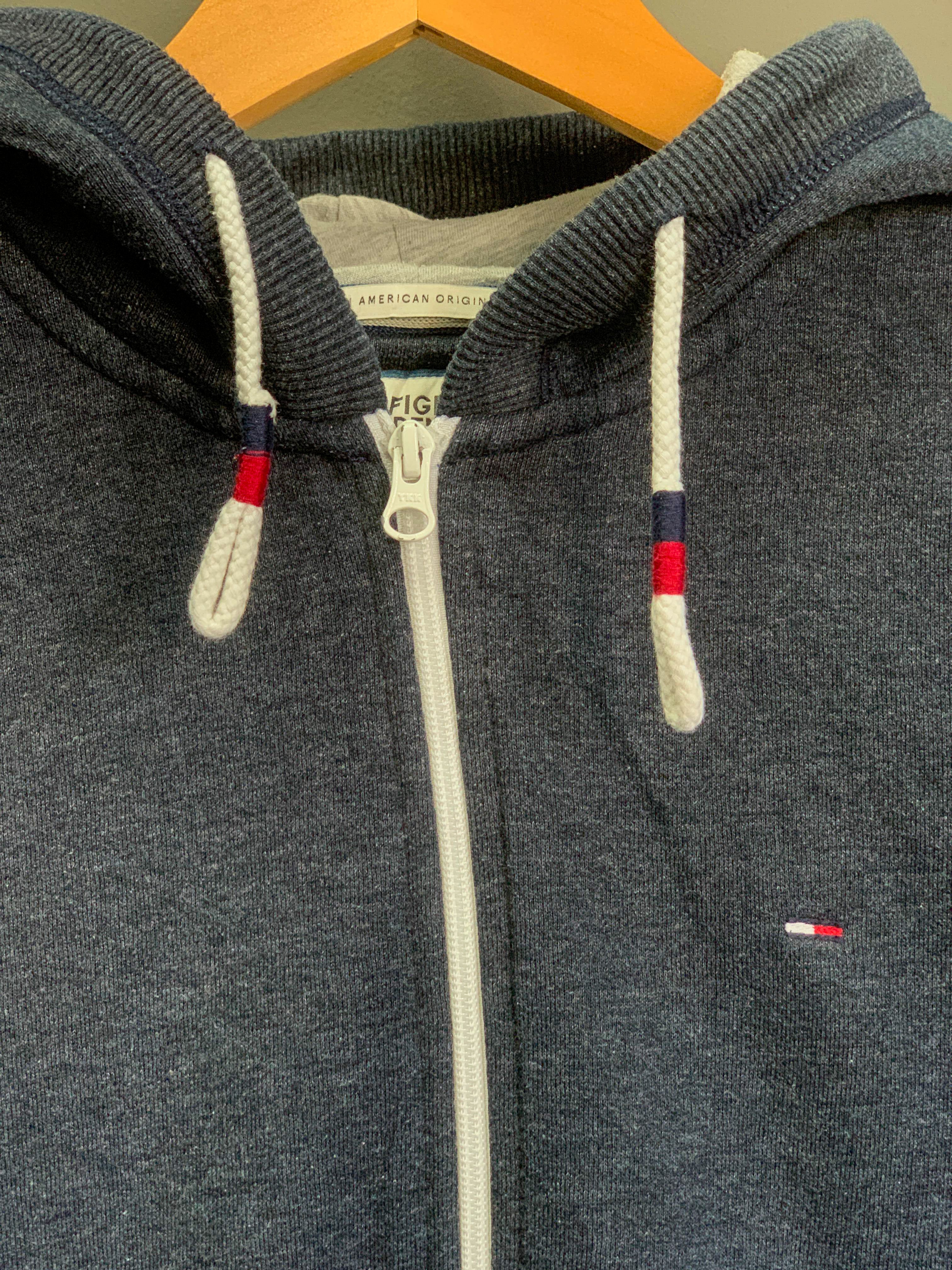 Tommy Hilfiger Small Logo Zip Hoodie - Medium