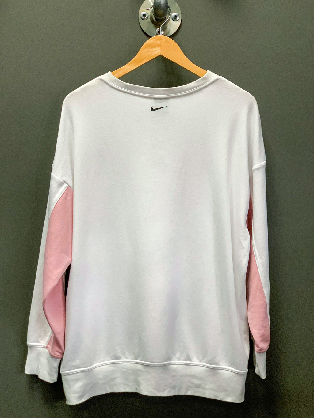 Nike Swoosh Dri Fit Sweater - Medium