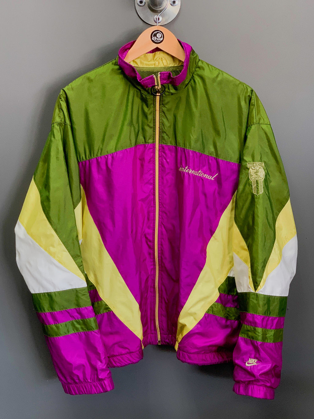 Nike International Windbreaker Jacket - Large