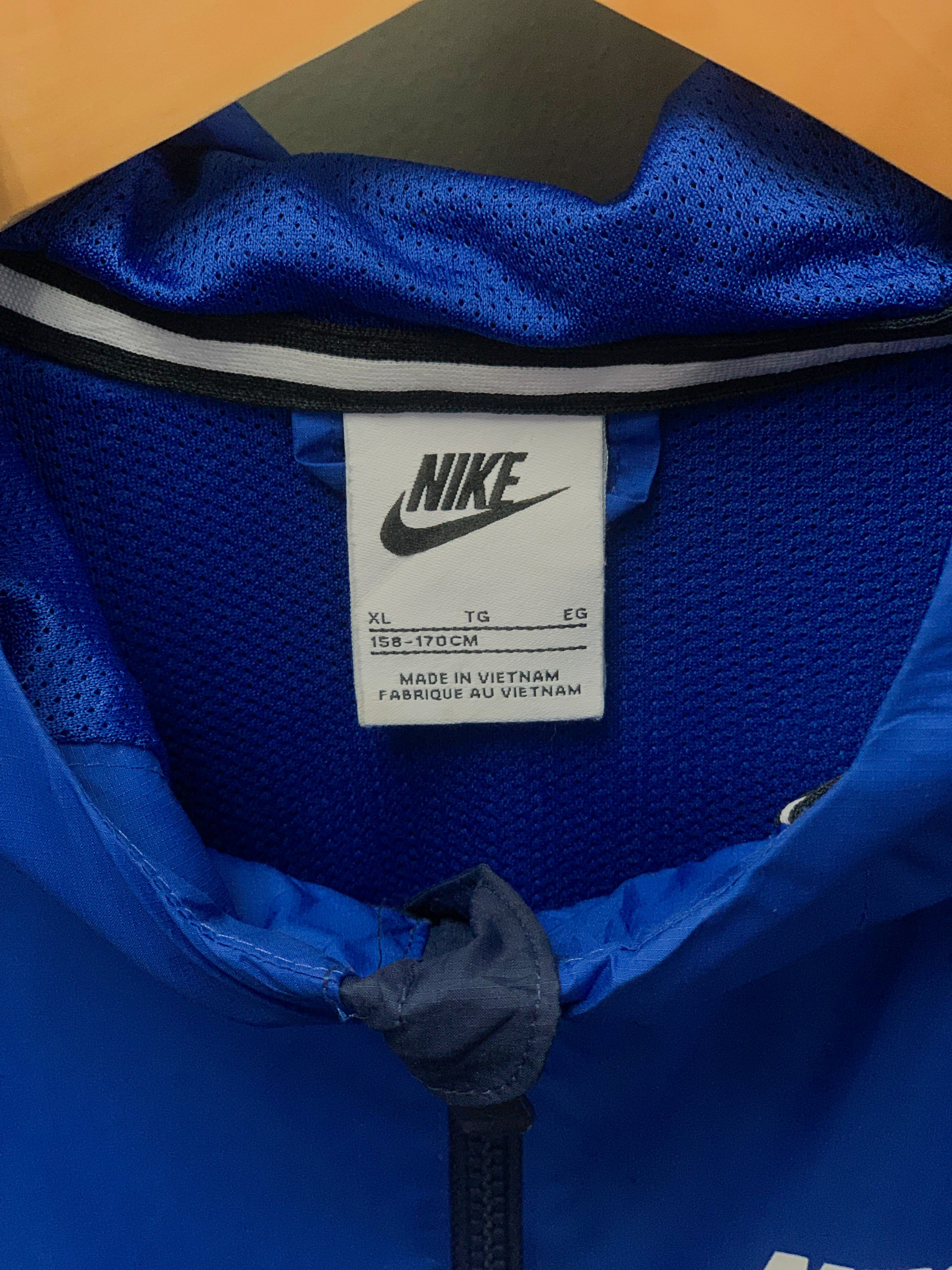 Nike Swoosh Full Zip Athletic Jacket - Extra Large