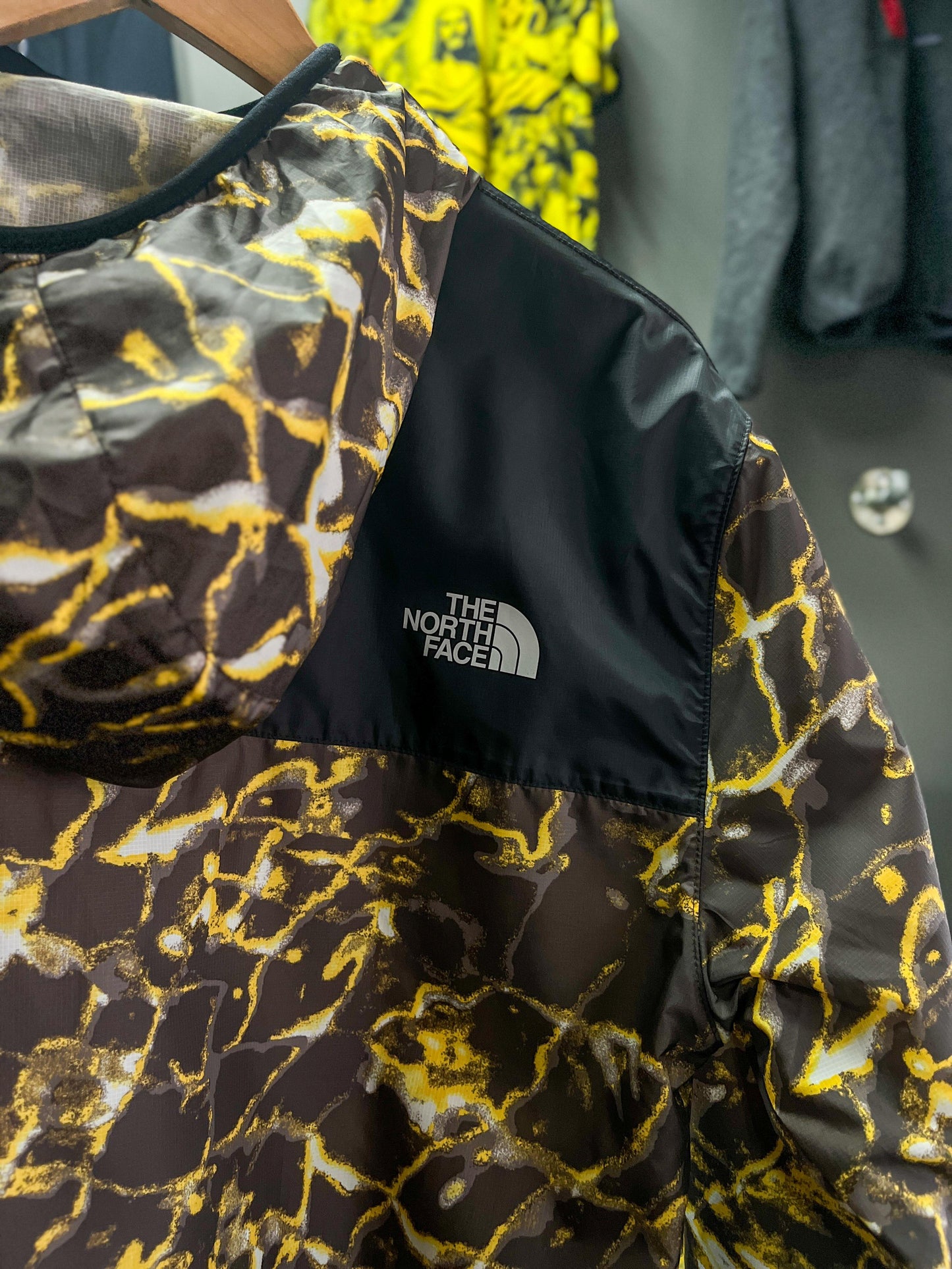 North Face Men's Seasonal Mountain Jacket
