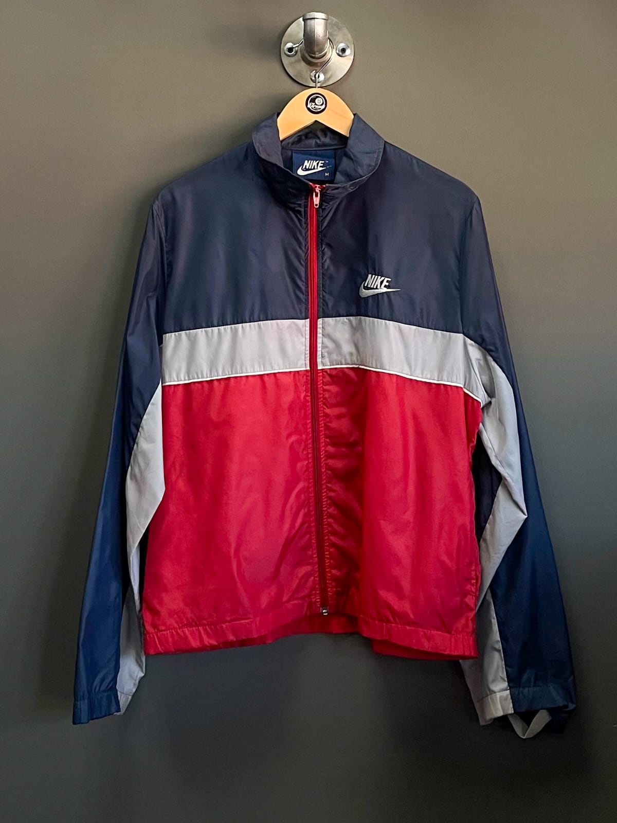 Nike Classic Swoosh Jacket - Medium