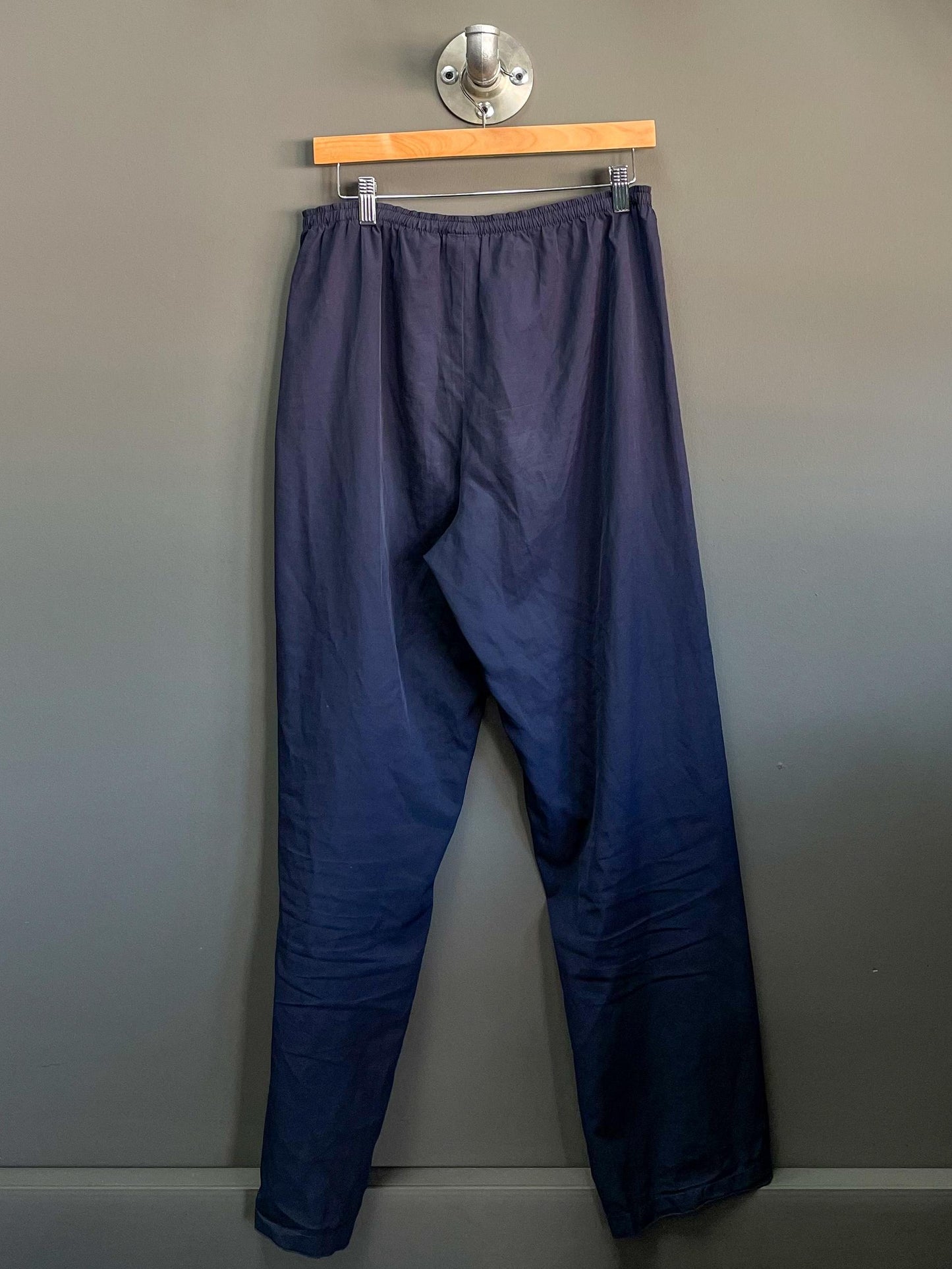 Classic Nike Mini Swoosh Trackpants - Medium