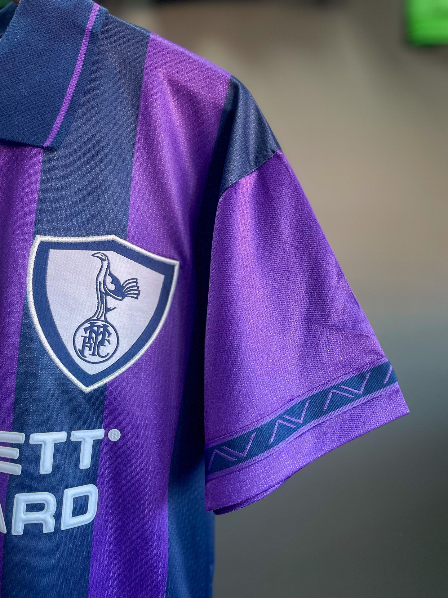 Tottenham Hotspur’s 1995/97 Away Retro Football Jersey - Medium