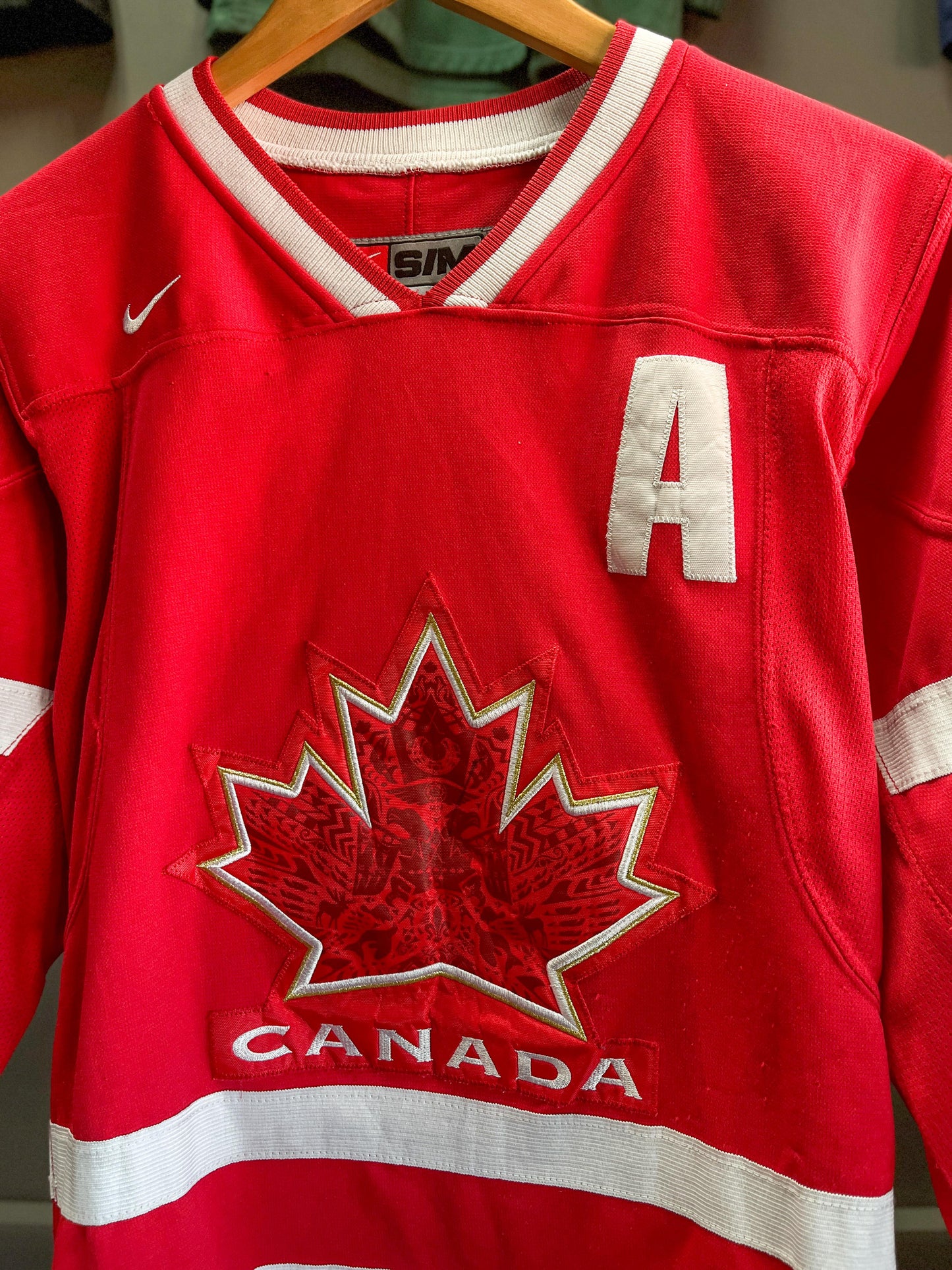 Nike Canada Olympics NHL Ice Hockey Jersey - Small
