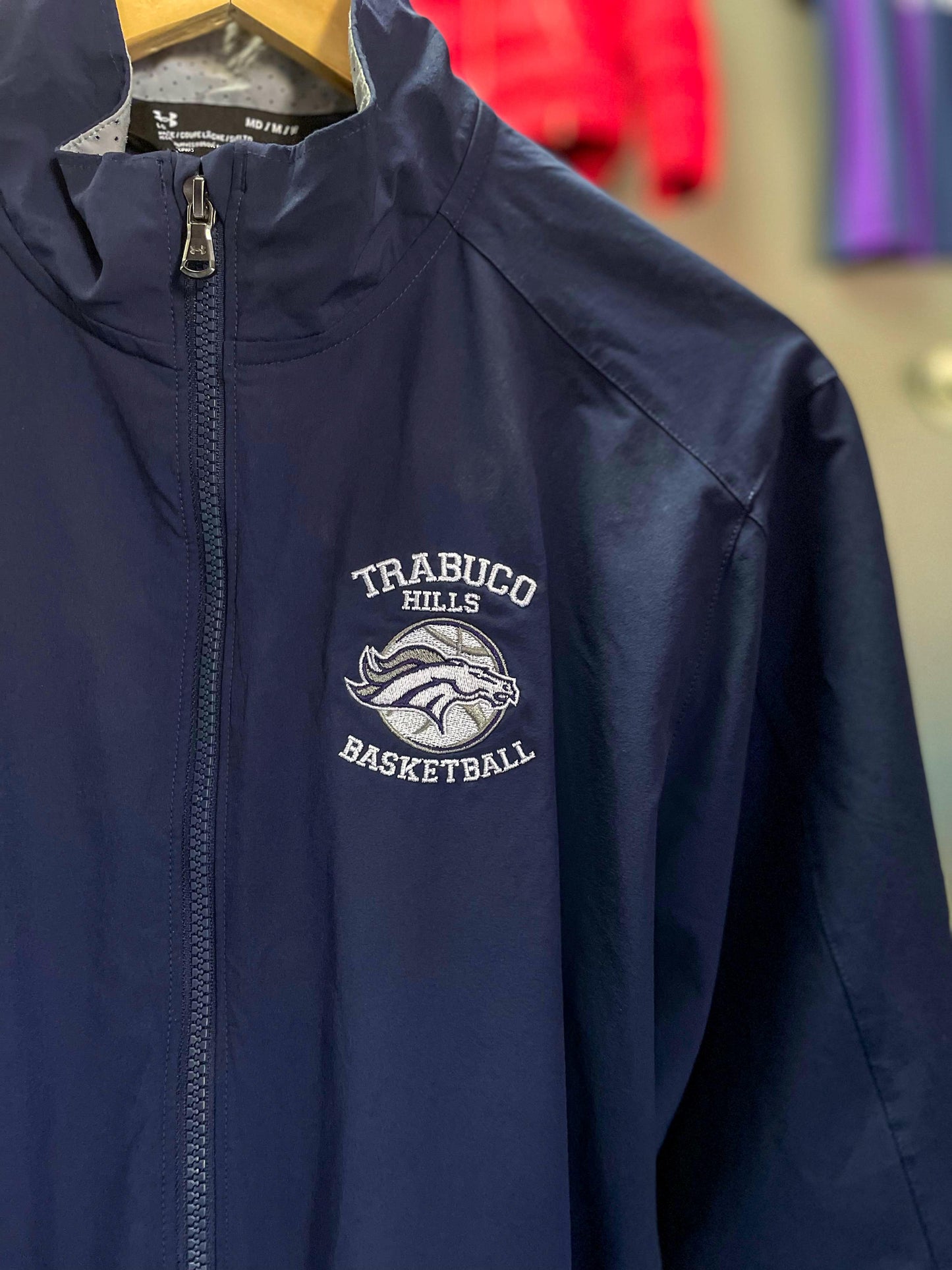 Under Armour Basketball Sports Jacket - Medium