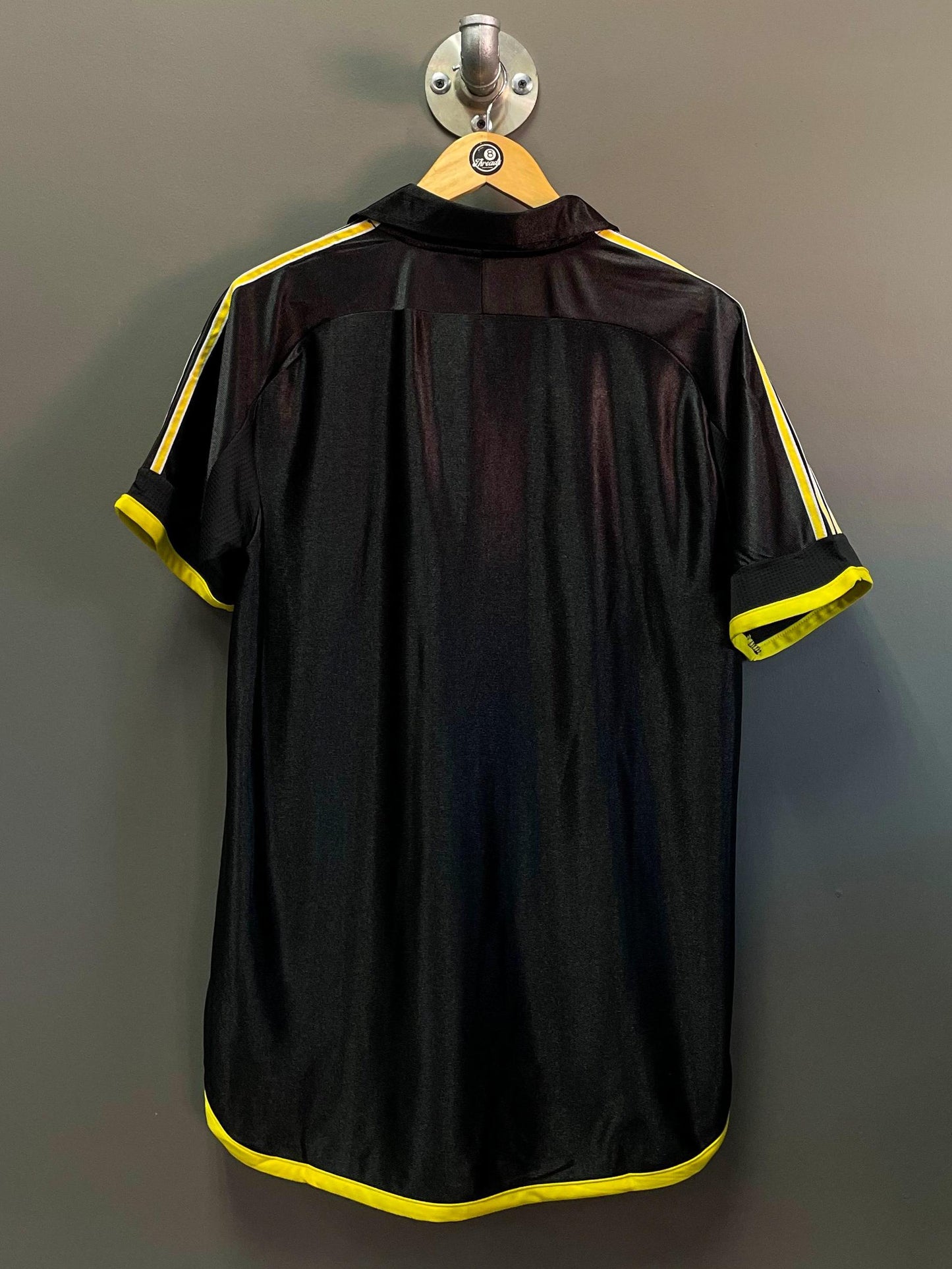 Real Madrid 1999/01 Away Retro Football Kit - Extra Extra Large (XXL)