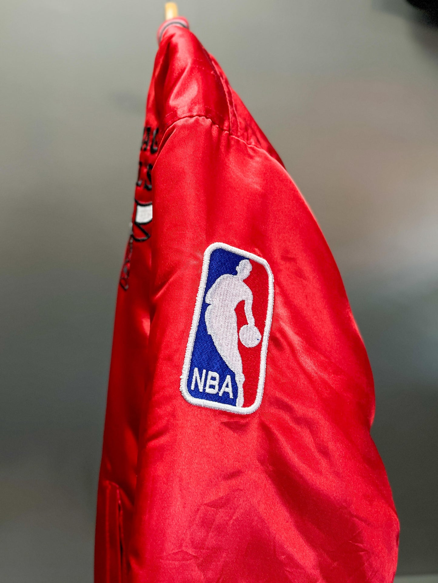 Chicago Bulls ChalkLine Satin NBA Satin Bomber Jacket - XLarge