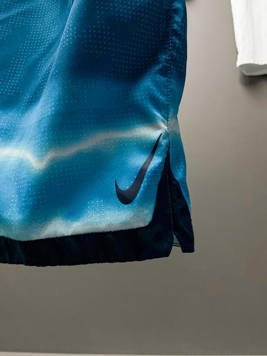 Nike Swoosh Sports Shorts - Large