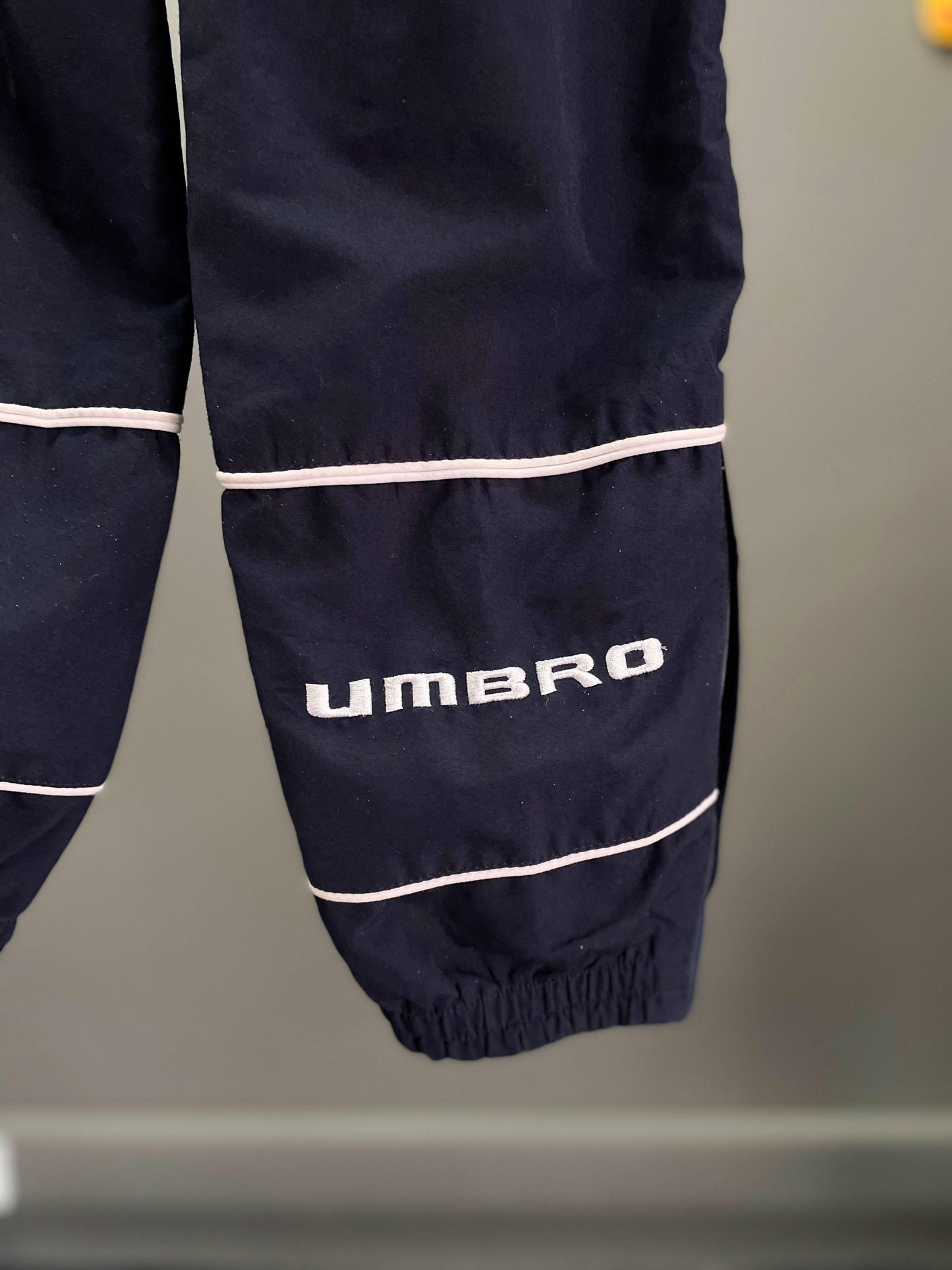 Umbro Embroidered Trackpants - Extra Small (XS)