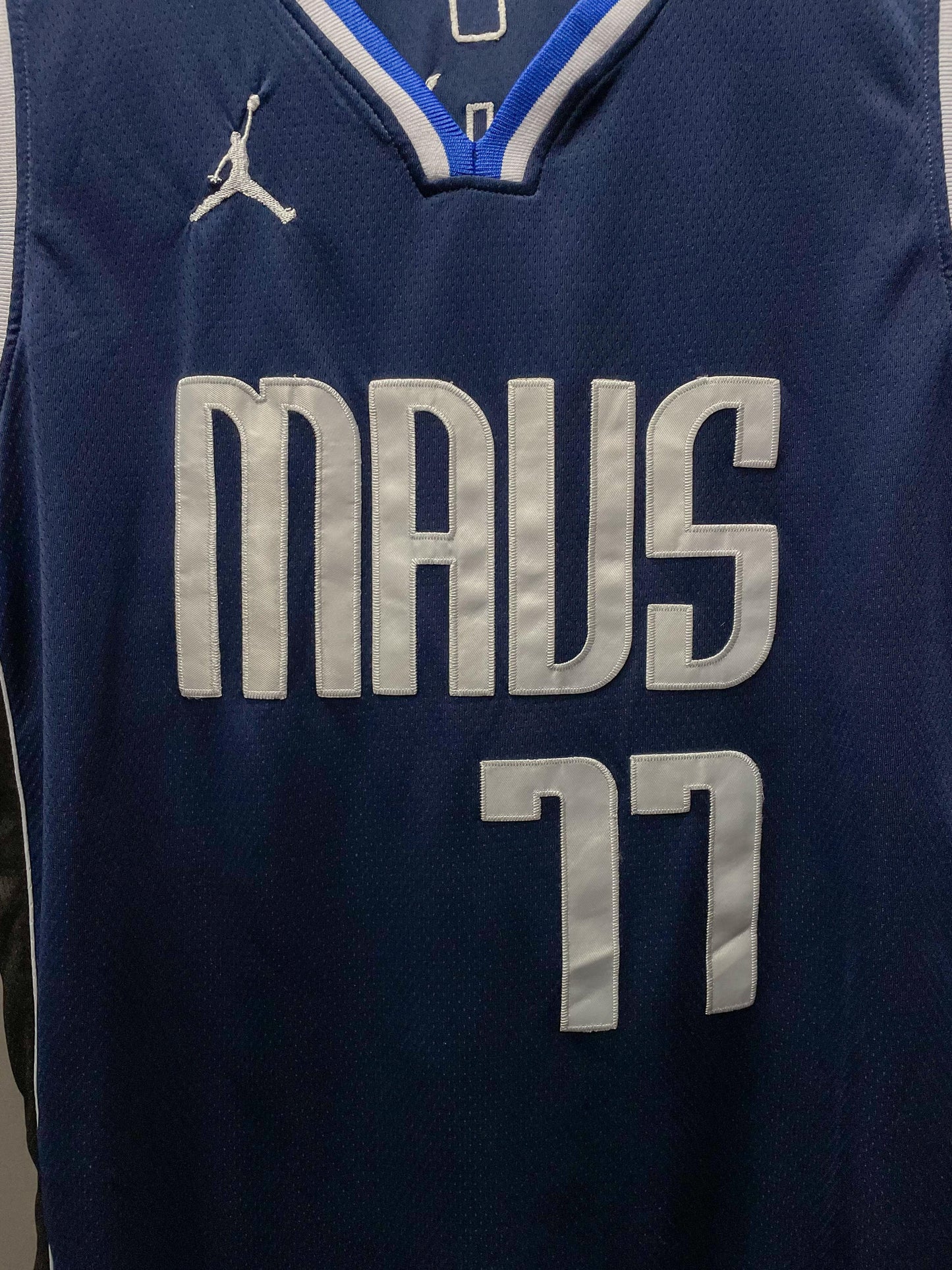 Dallas Mavricks "Doncic" NBA Basketball Vest - Extra Extra Large (2XL)