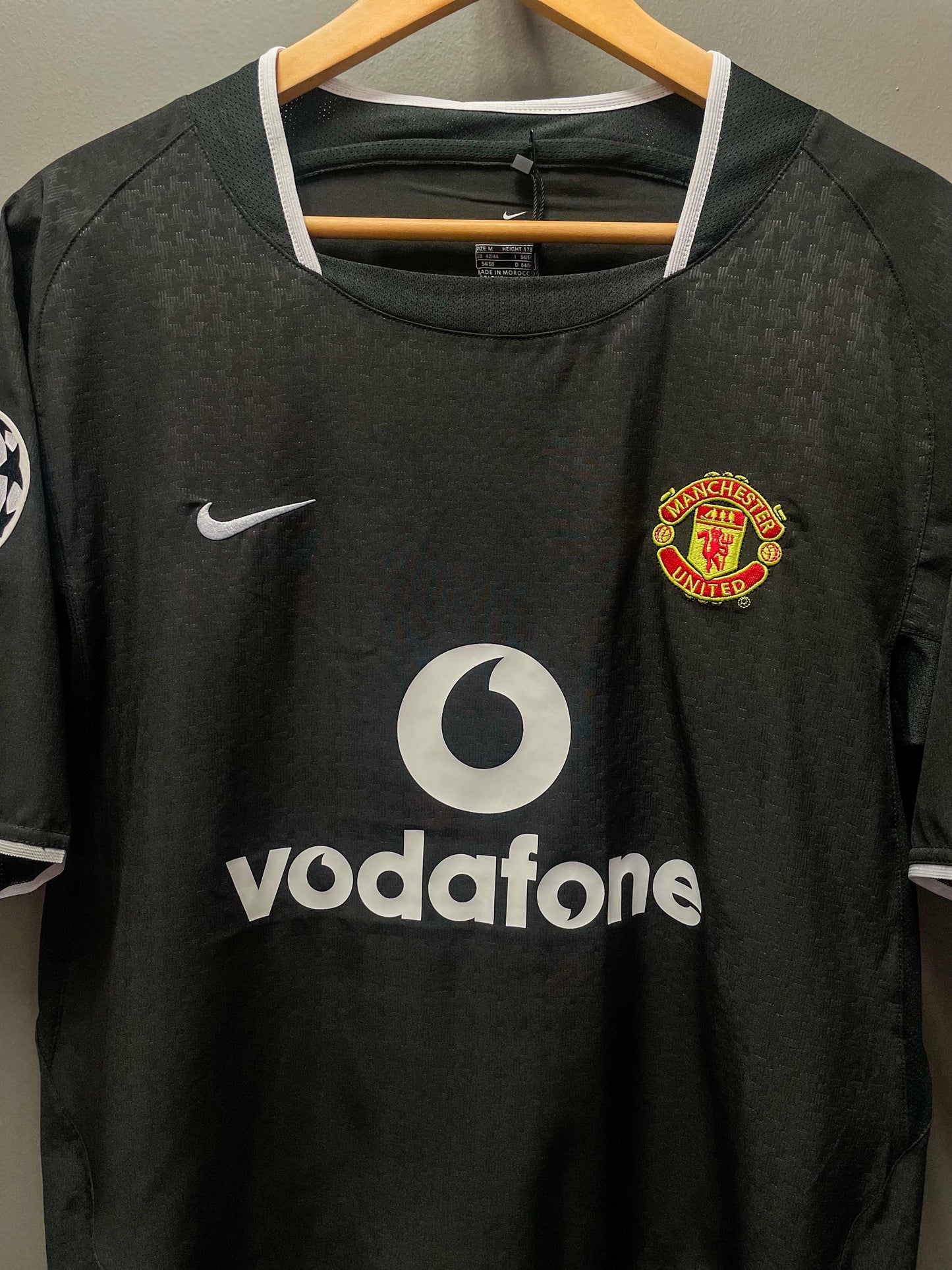 Manchester United 2003/04 Nike Champions League "Ronaldo 7" Retro Football Jersey - Medium
