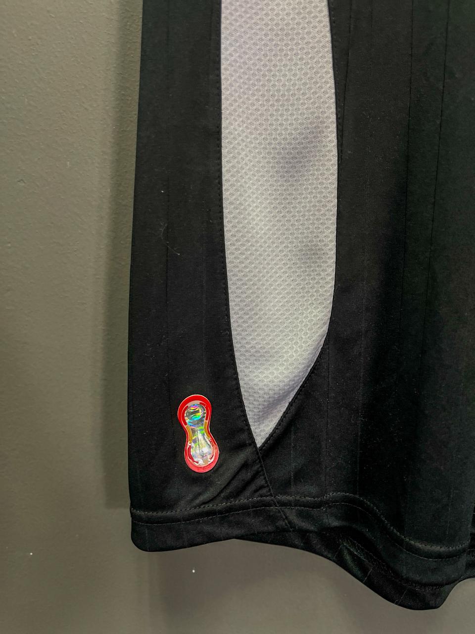 Real Madrid 2006/07 Away Adidas Retro Football Jersey