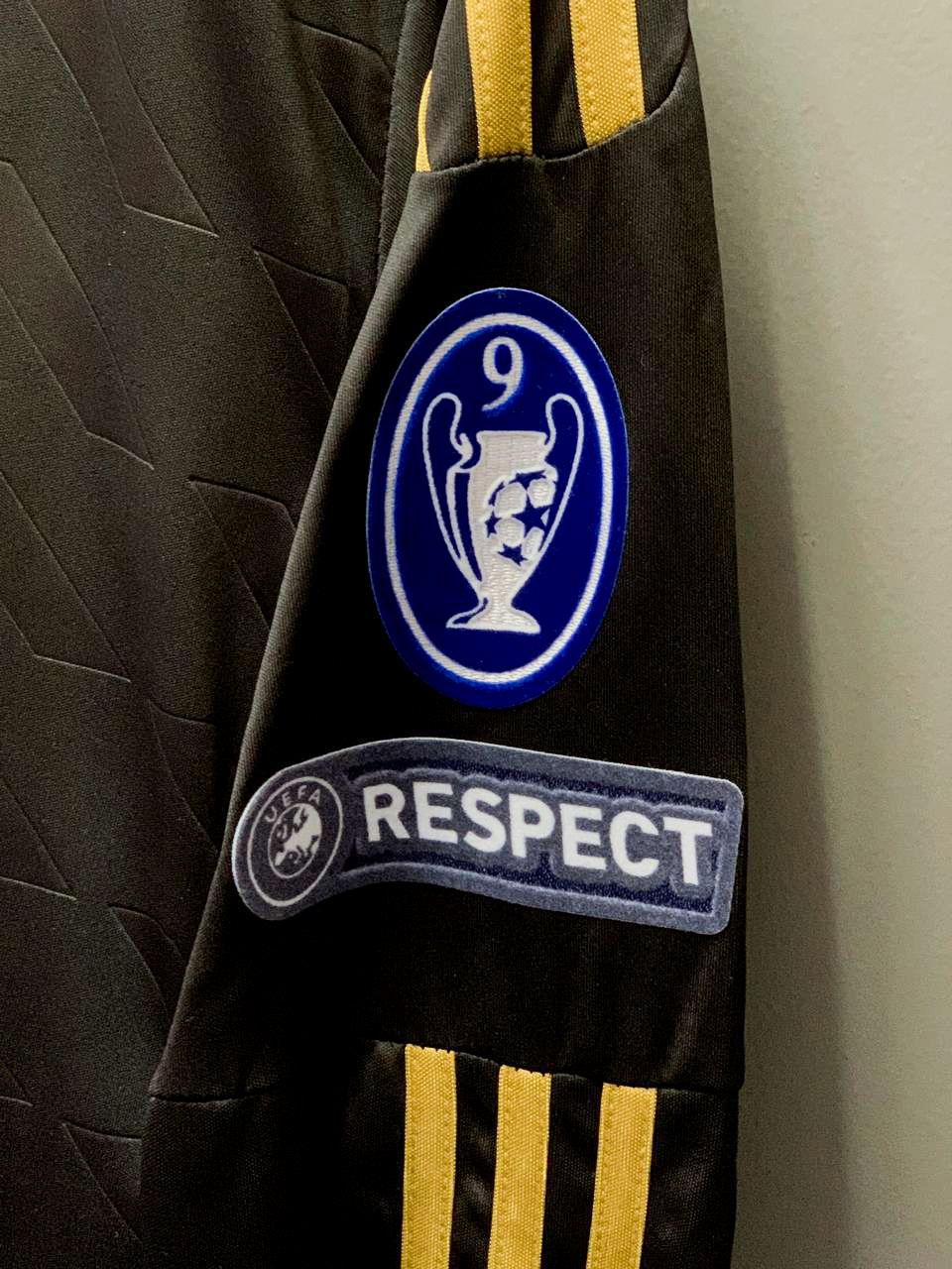 Real Madrid 2011/12 Away "CR7" Retro Football Jersey - Medium