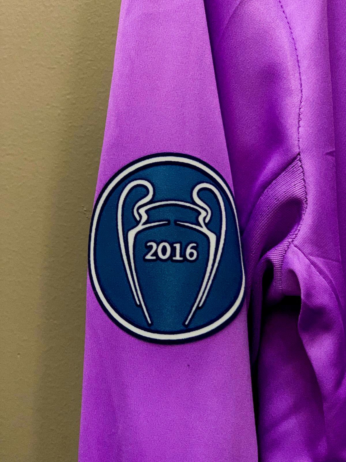 Real Madrid 2017 UCL Final "CR7" Retro Football Jersey - Medium