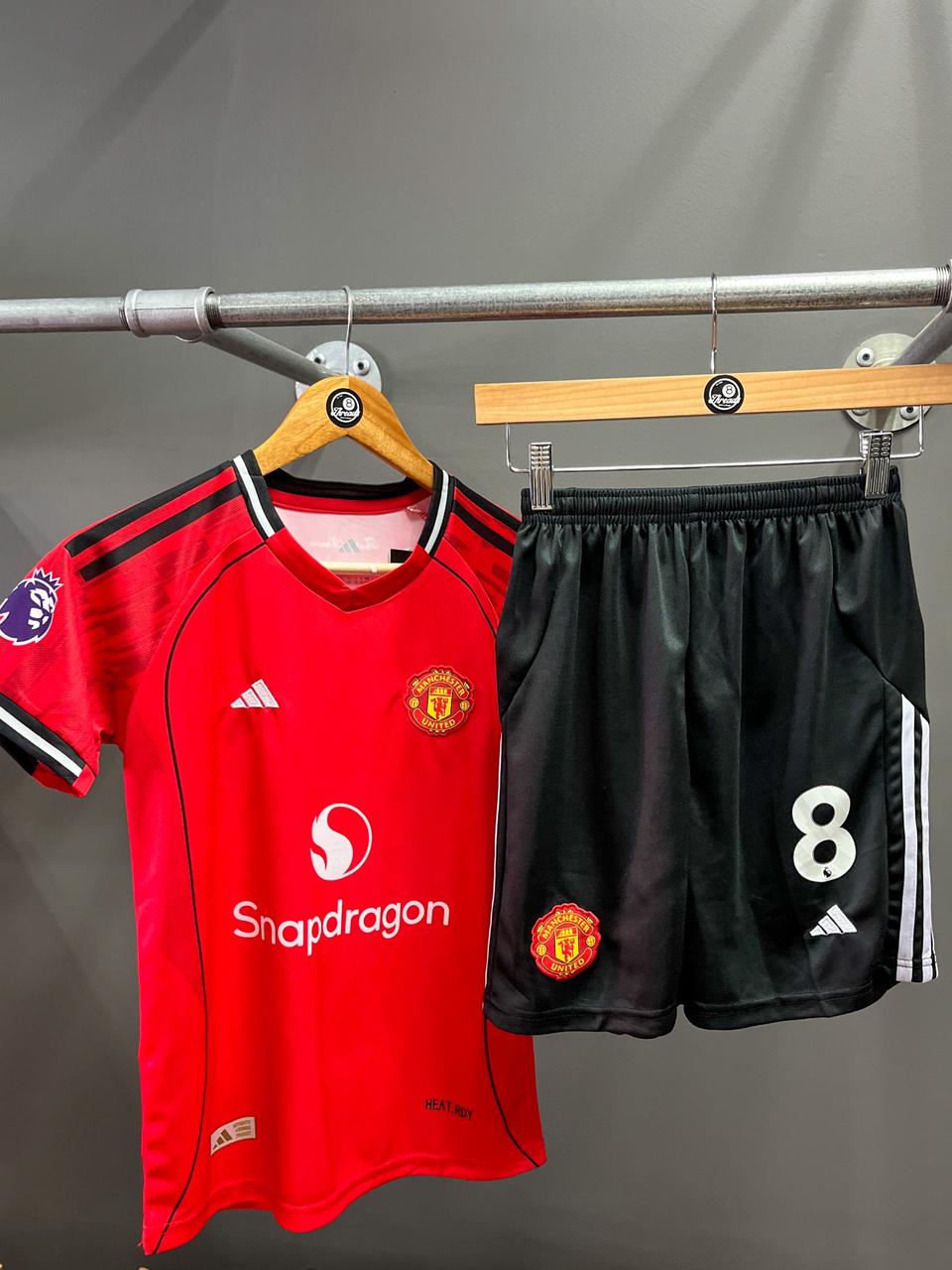 Manchester United 25/26 "Bruno Fernandes" Adidas Kids Football Kit