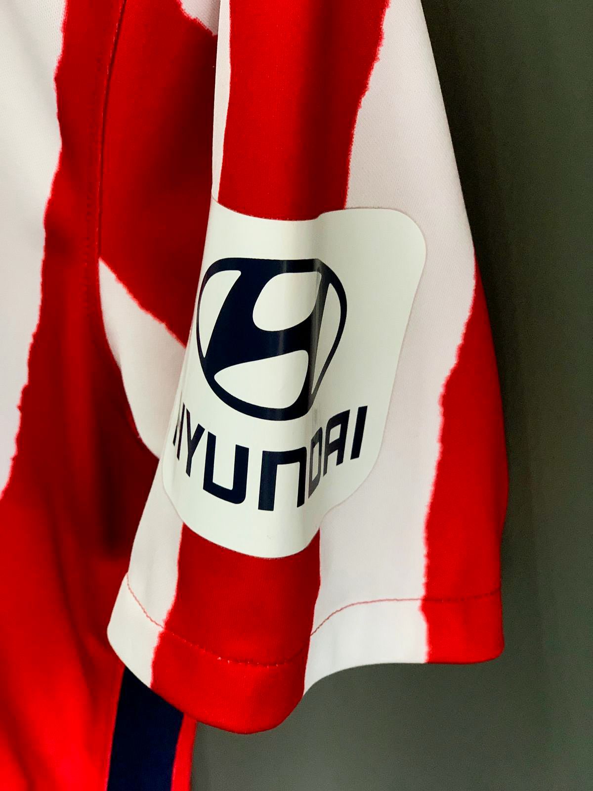 Atlético Madrid 20/21 Home "Torres" Nike Retro Football Jersey - Medium