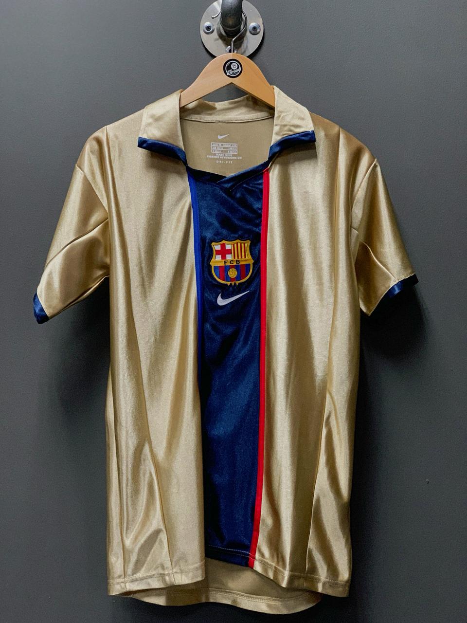FC Barcelona 2002/03 "Rivaldo 10" Retro Nike Football Jersey - Medium