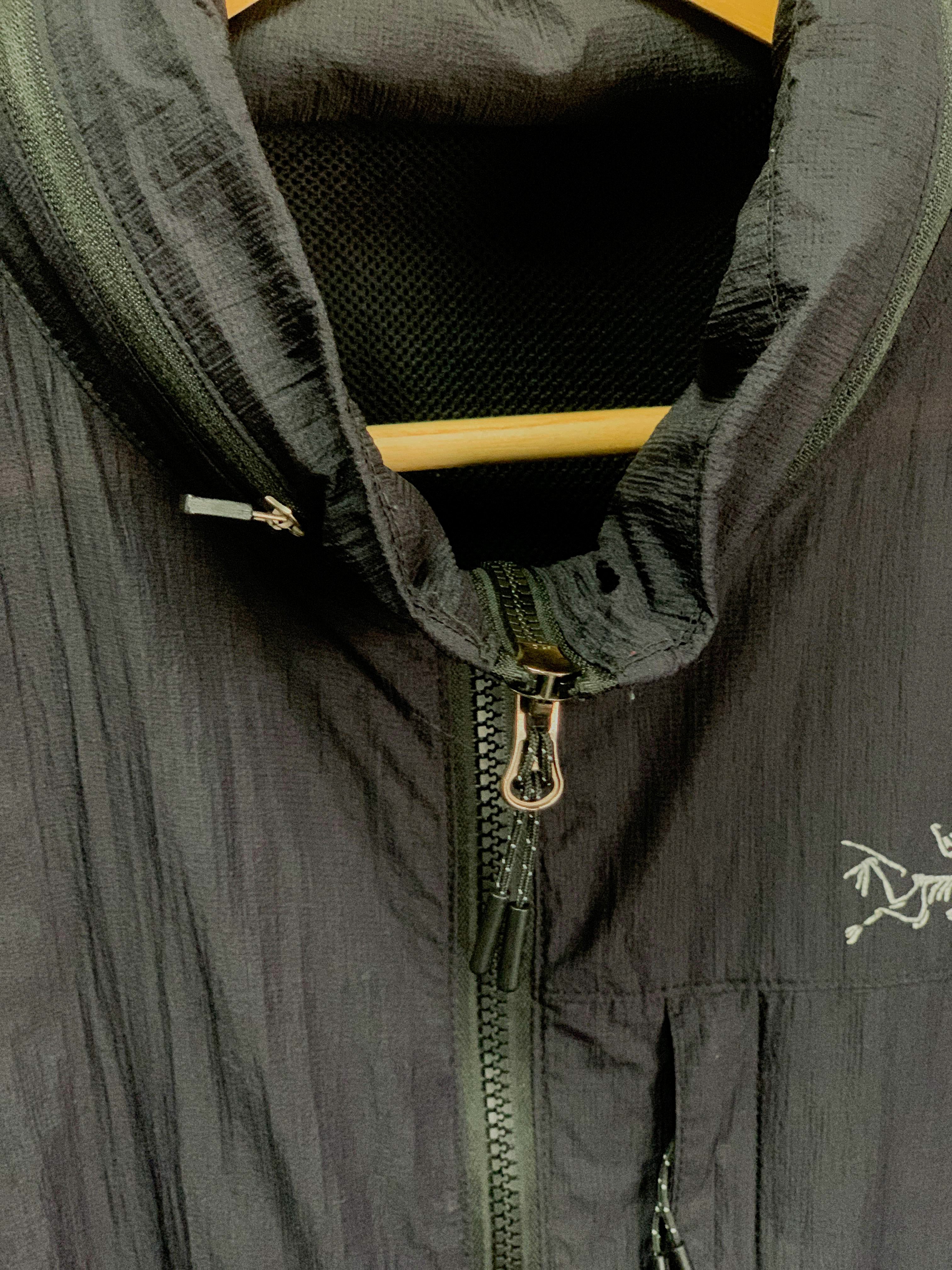 Arc'teryx Lightweight Hooded Jacket - Large