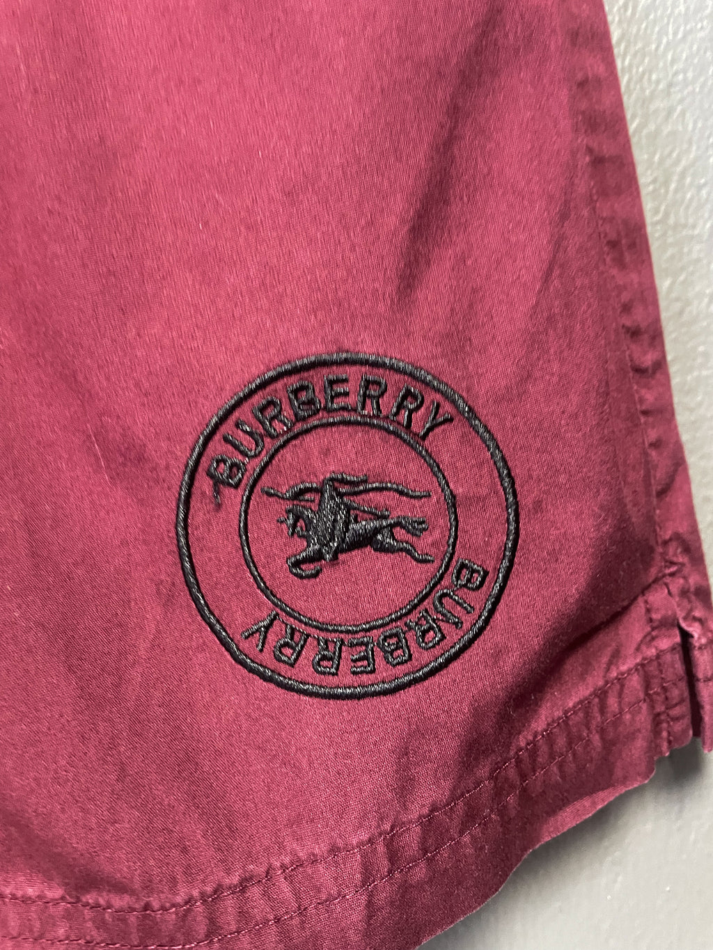 Burberry Logo Shorts - 32 (Medium)