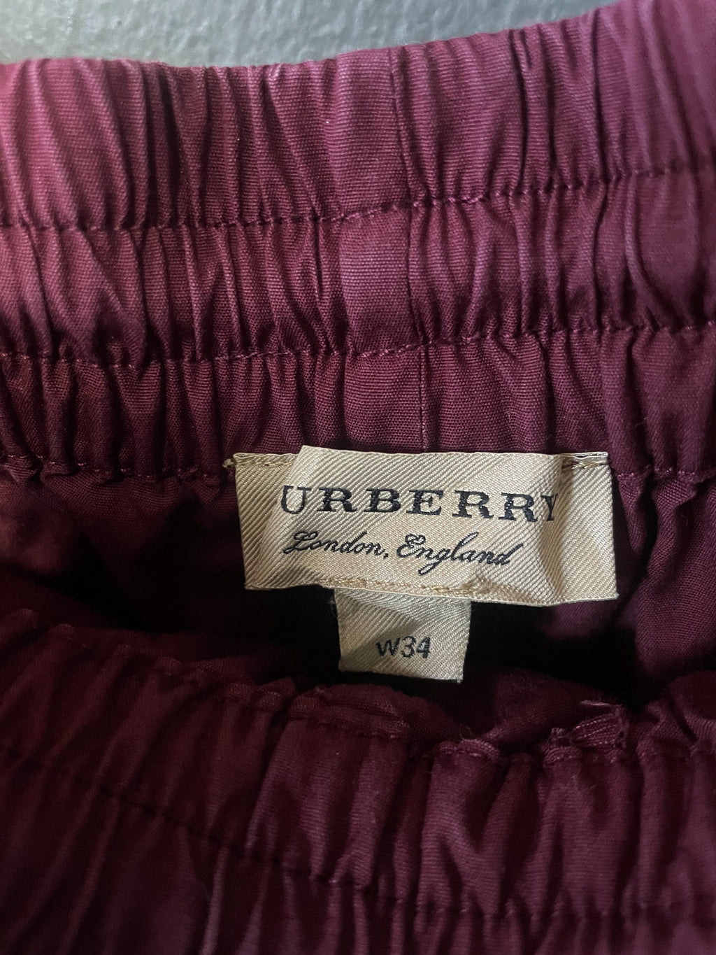 Burberry Logo Shorts - 32 (Medium)