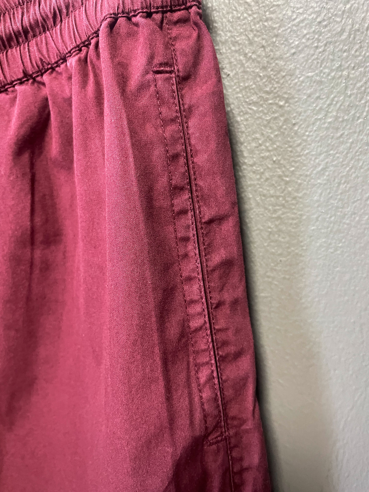 Burberry Logo Shorts - 32 (Medium)