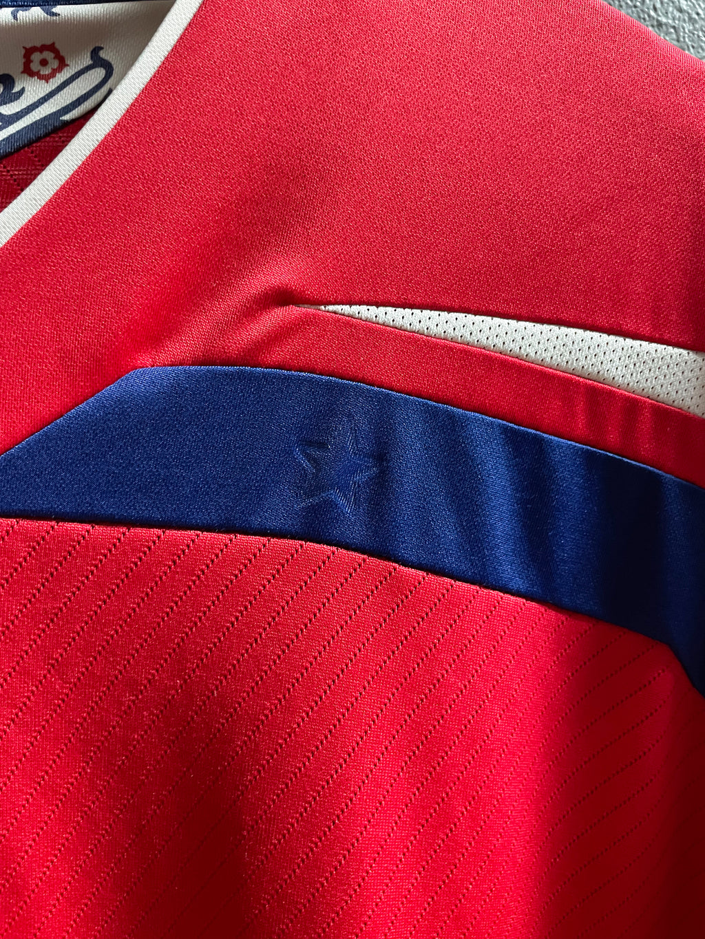 England 2008/10 Umbro Football Jersey - Extra Large