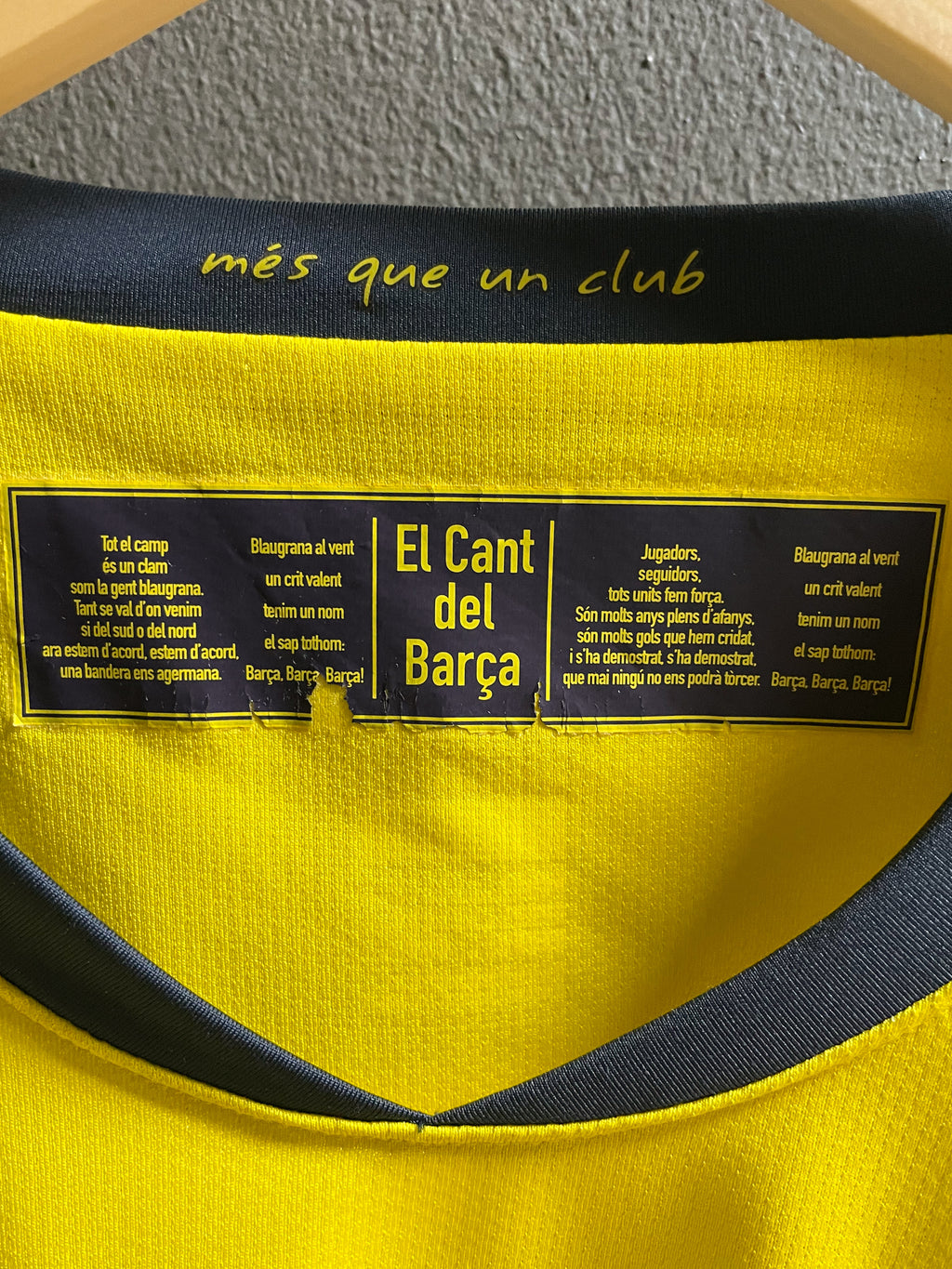 FC Barcelona 2008/09 Treble Winning Season Nike Away Football Jersey - Extra Large