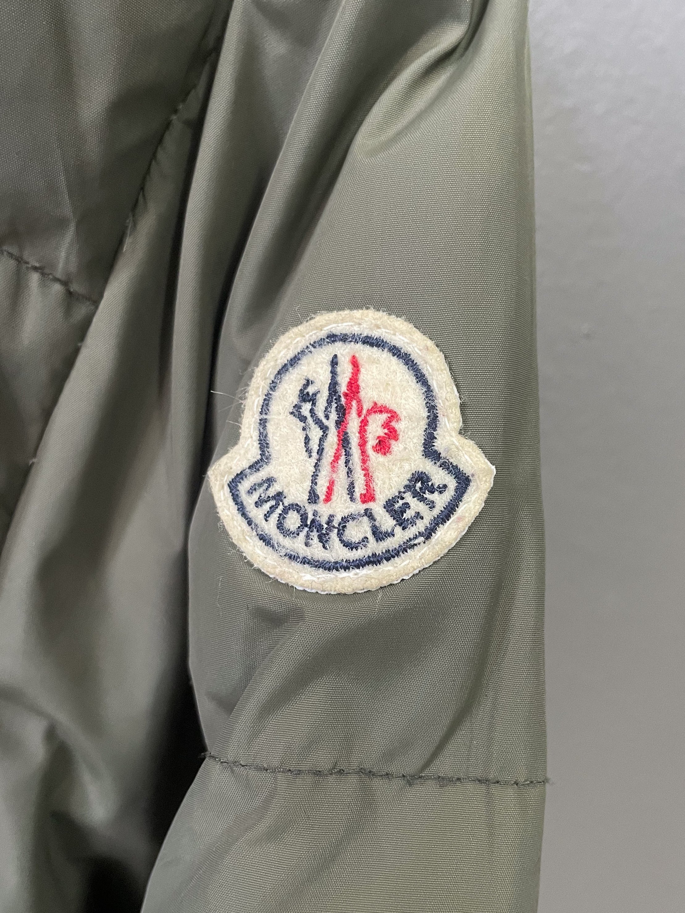 Moncler Puffer Jacket - Small