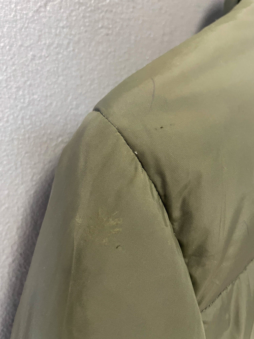 Moncler Puffer Jacket - Small