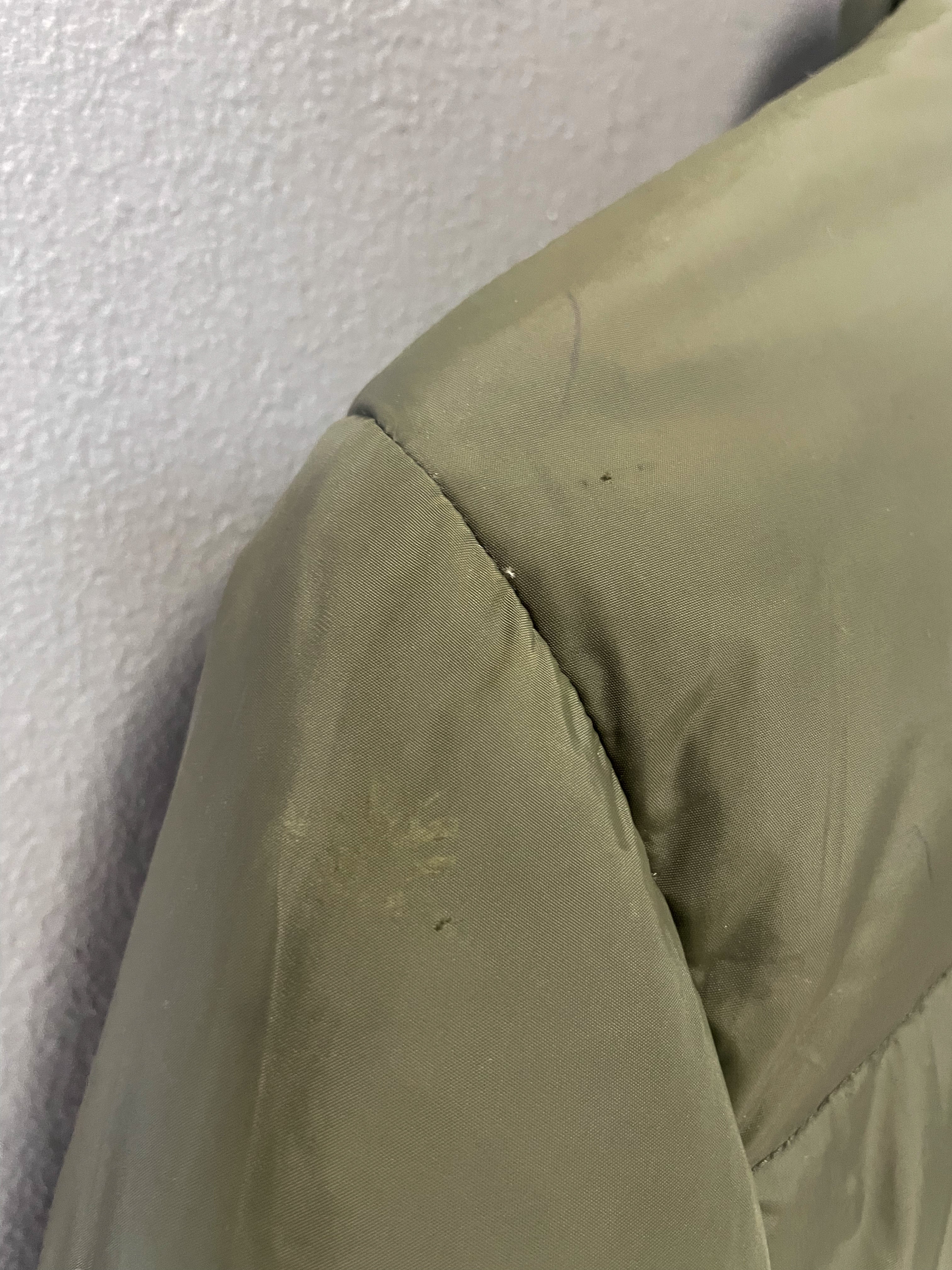 Moncler Puffer Jacket - Small