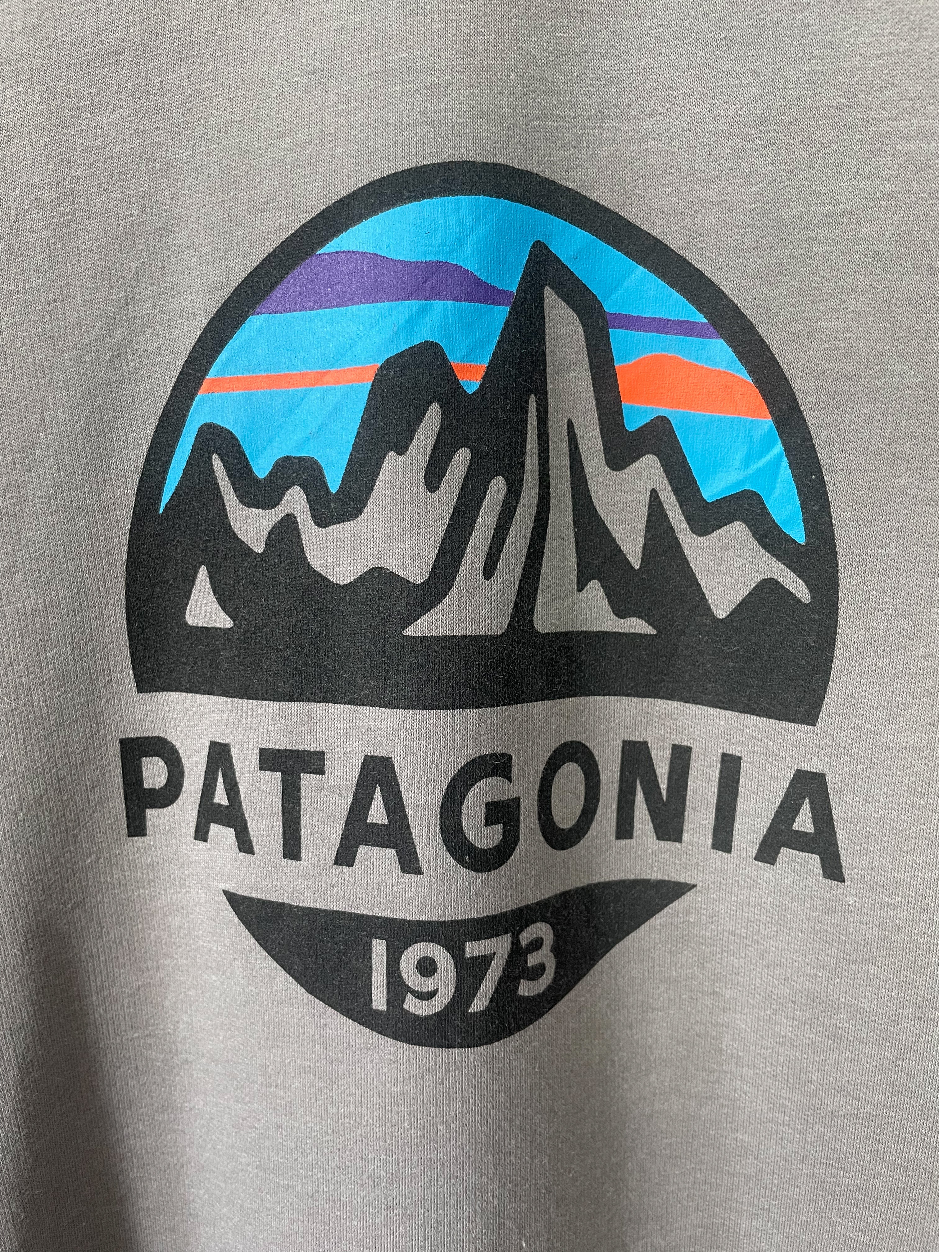Patagonia Raglan Sweater - Small